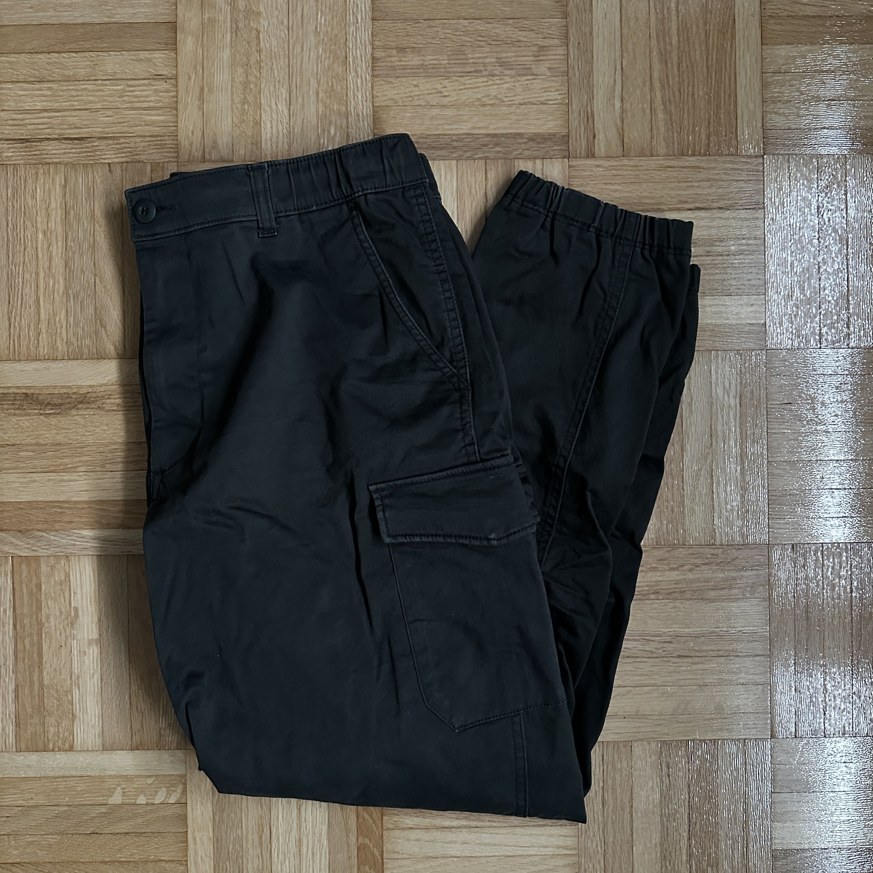 Uniqlo Uniqlo Unisex Cargo Jogger Pants Dark Green Large Size US 36 / EU 52 - 2 Thumbnail