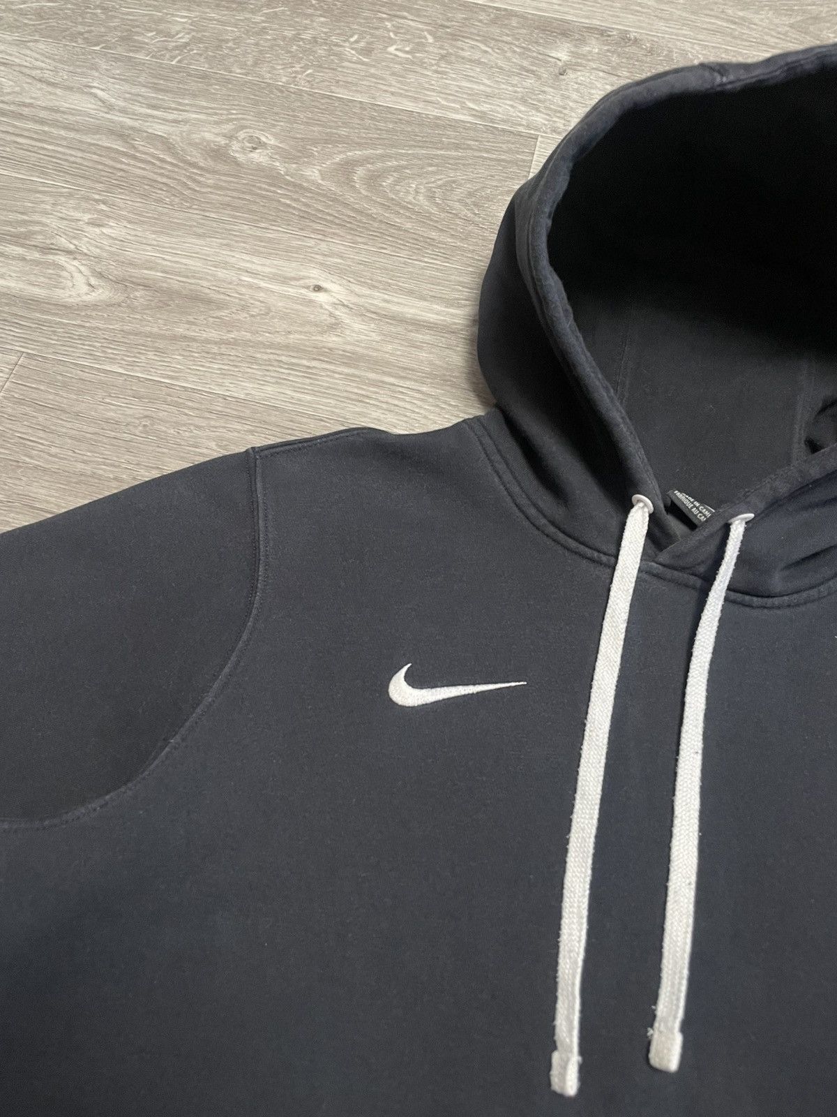 Nike Vintage Nike Black Hoodie Swoosh Logo Y2K Size US S / EU 44-46 / 1 - 6 Thumbnail
