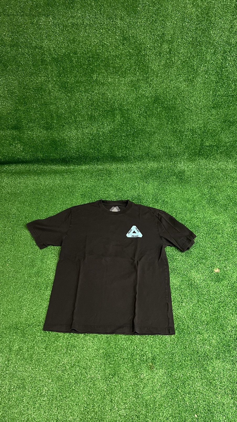 Palace Palace Tri-Ferg “Tri-To-Help” T-Shirt Size US L / EU 52-54 / 3 - 1 Thumbnail