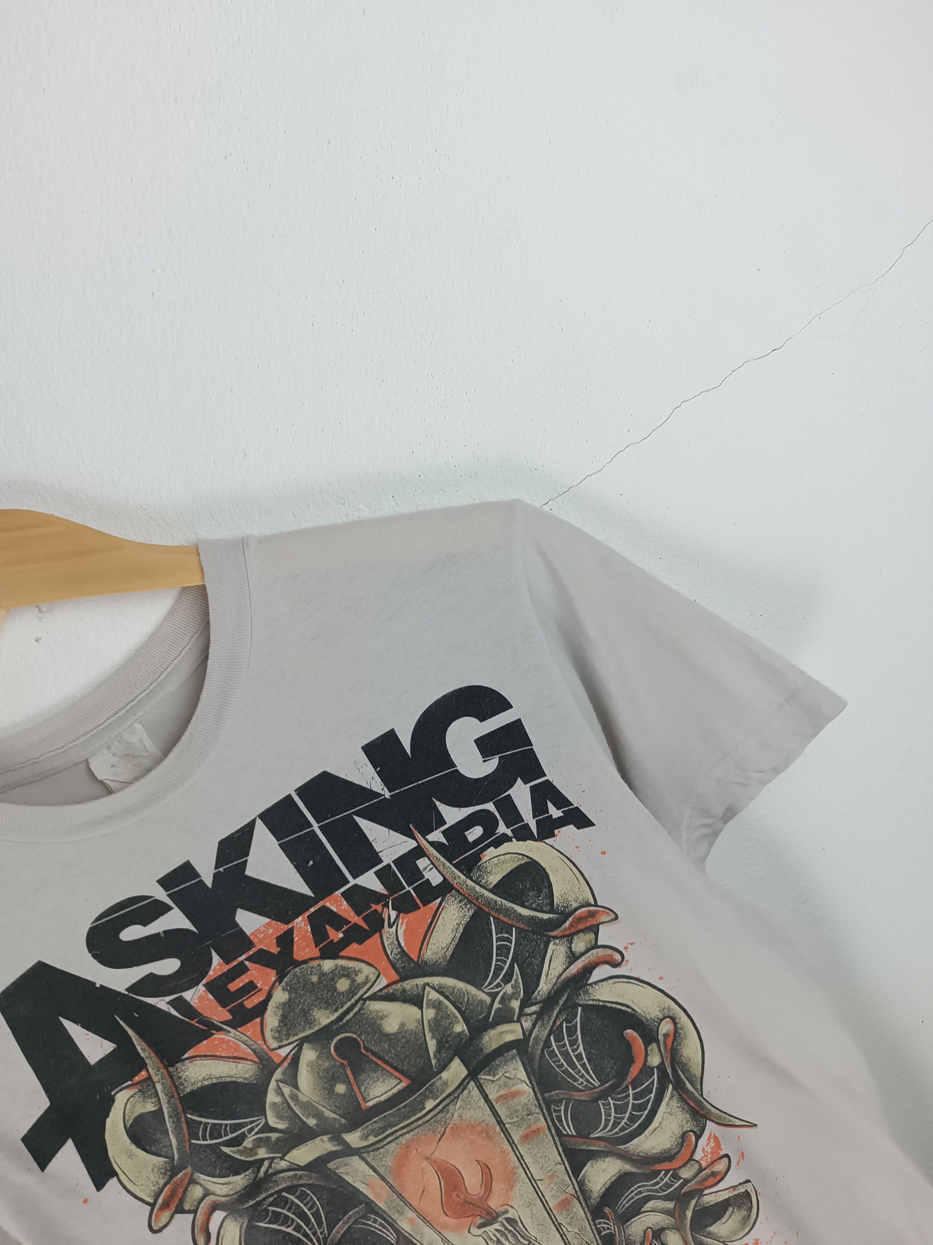 Band Tees VINTAGE Y2K ASKING ALEXANDRIA VERY RARE METALCORE TEE Size US M / EU 48-50 / 2 - 8 Thumbnail