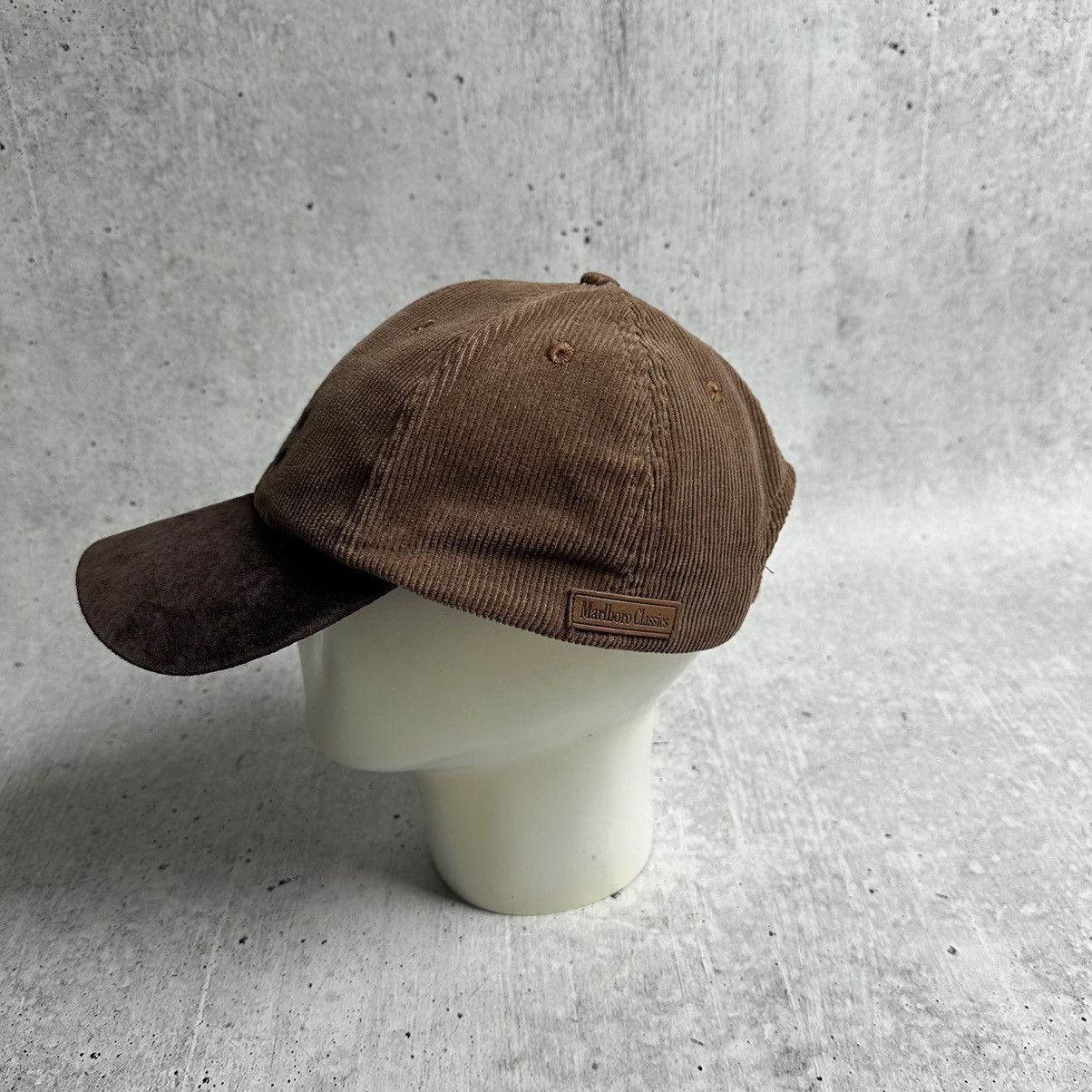 Marlboro × Vintage Vintage Mans Marlboro Classic Ribbed Velvet Brown Cap Size ONE SIZE - 3 Thumbnail