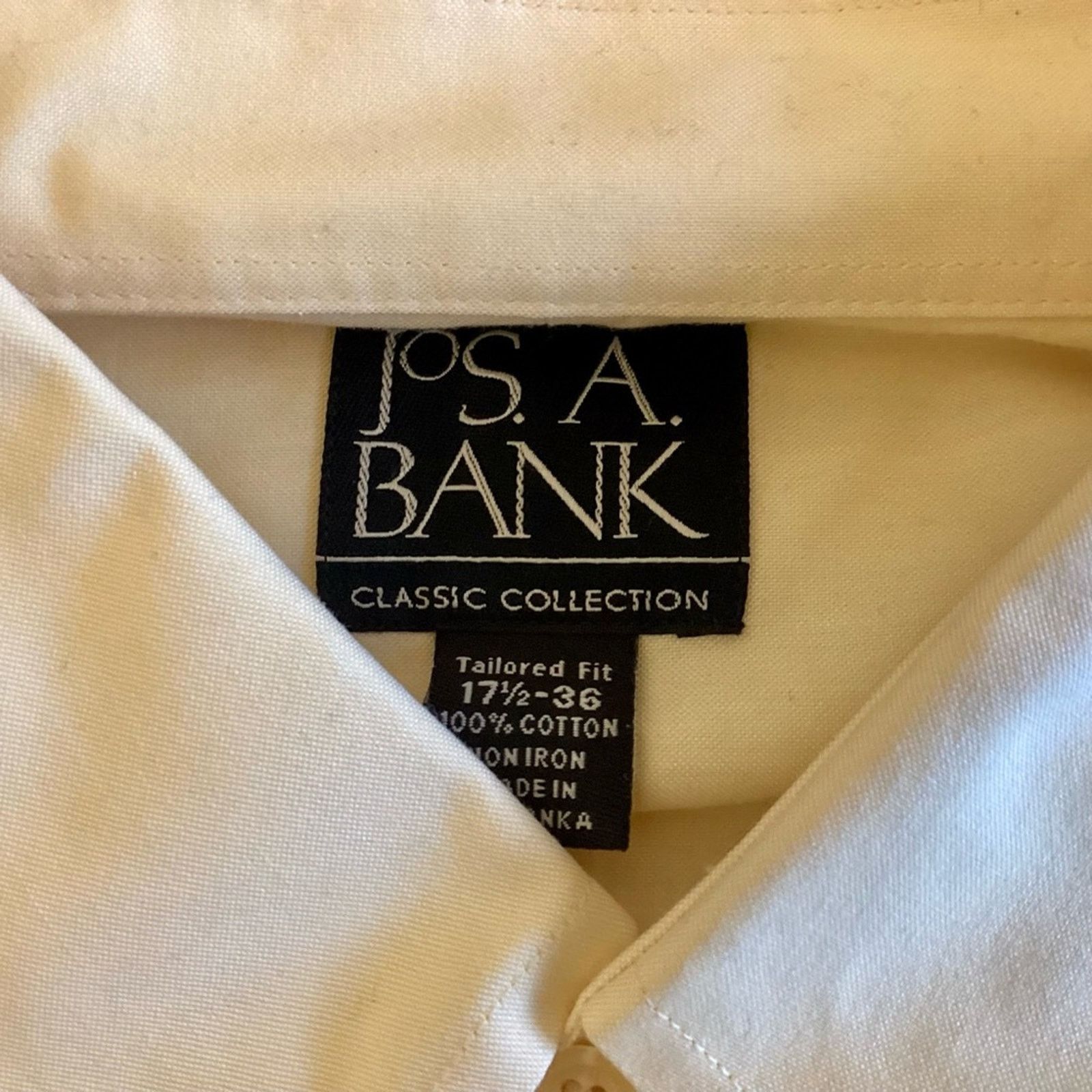 Jos. A. Bank Jos. A. Bank Classic Collection Tailored Fit Non Iron Shirt Size US XL / EU 56 / 4 - 4 Thumbnail