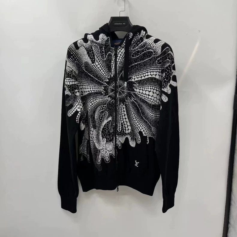 Louis Vuitton Louis Vuitton 23 Newest Black Yayoi Kusama Knit Logo Zip H Size US S / EU 44-46 / 1 - 1 Thumbnail