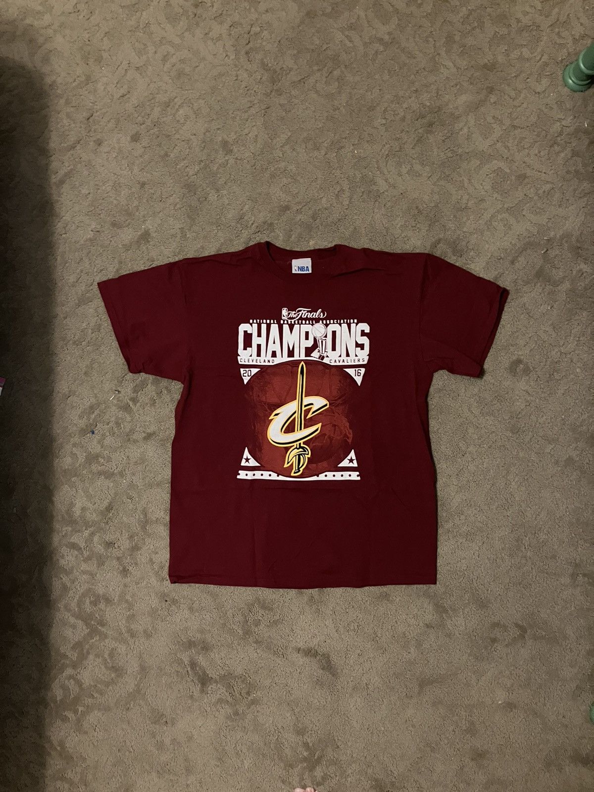 NBA × Vintage 2016 Cleveland Cavs Champs Tee Shirt Size US L / EU 52-54 / 3 - 1 Thumbnail