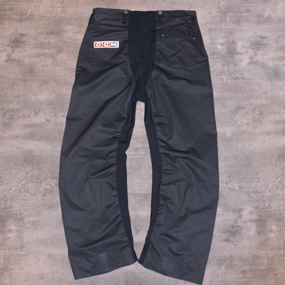 Ccm × Vintage Vintage 1990's CCM Hockey Wide Legged Baggy Fit Black Pant's Size US 36 / EU 52 - 1 Thumbnail