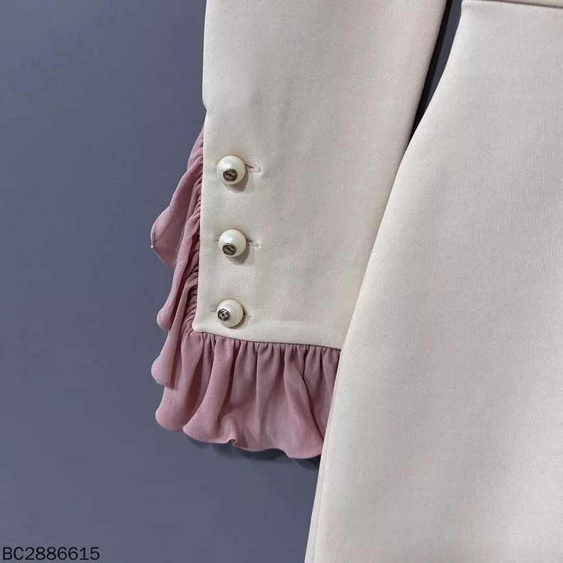 Gucci Ruffled Pearl Button Dress by GUCCI-2506 Size S / US 4 / IT 40 - 4 Thumbnail