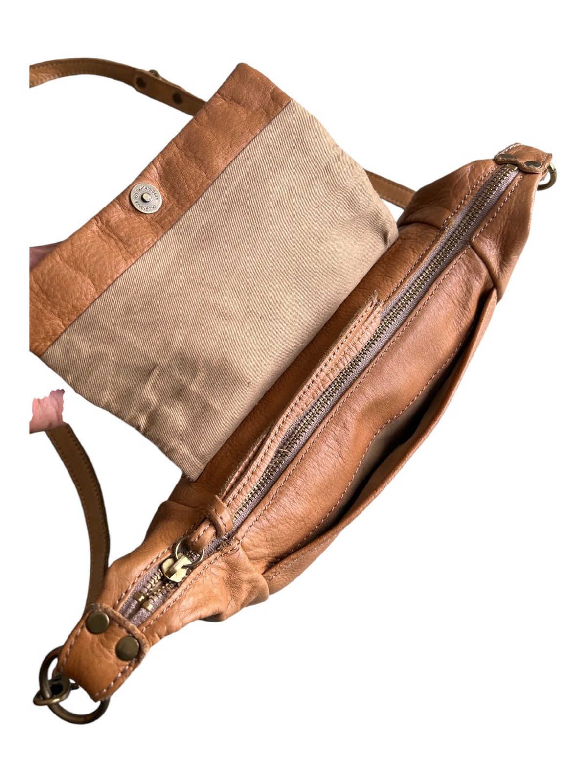 Genuine Leather × Hollywood Trading Company × Japanese Brand 🇯🇵 Leather Hand Crafted Perché Fanny Sling Crossbody Bag Size ONE SIZE - 9 Thumbnail