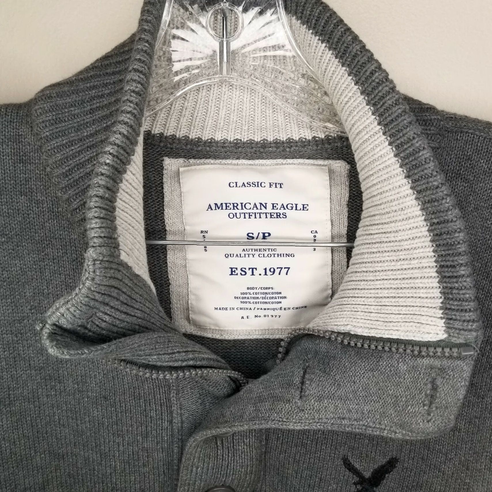 American Eagle Outfitters VINTAGE? No. American Eagle Mens Gray Long Sleeve 1/2 Zip Button Pullover Sweater Size S Size US S / EU 44-46 / 1 - 3 Thumbnail