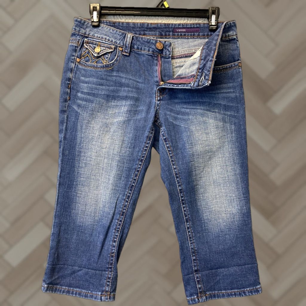 Vintage VIGOSS Denim Capri Jeans Mid Rise Women’s 11 34x19 Blue Slim Distressed Designer Size 32" / US 10 / IT 46 - 1 Thumbnail