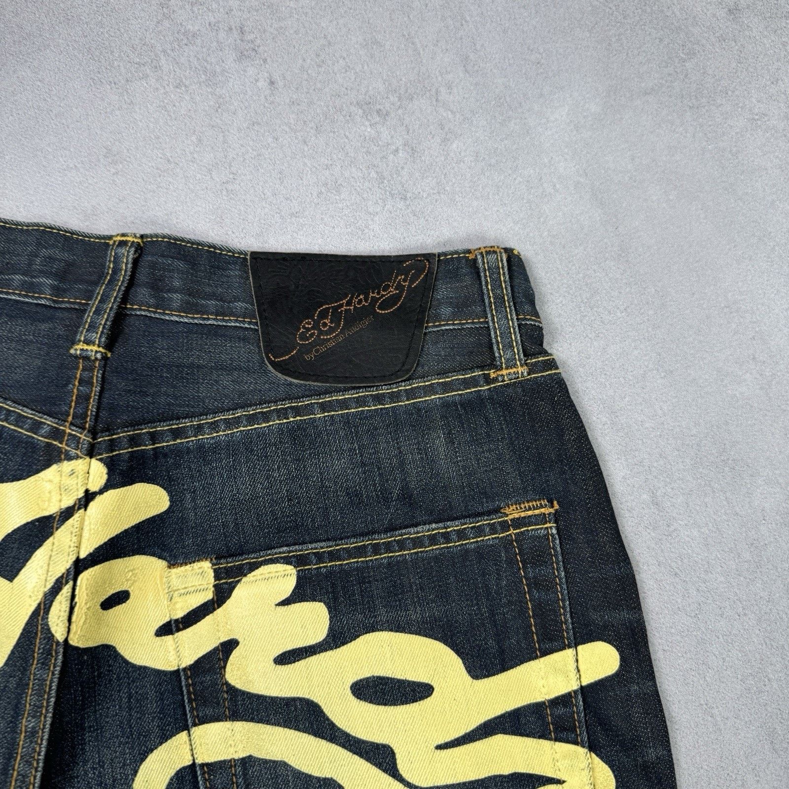 Ed Hardy Ed Hardy Big Logo Men Shorts Denim Jeans Y2K Size 31 Size US 31 - 10 Thumbnail