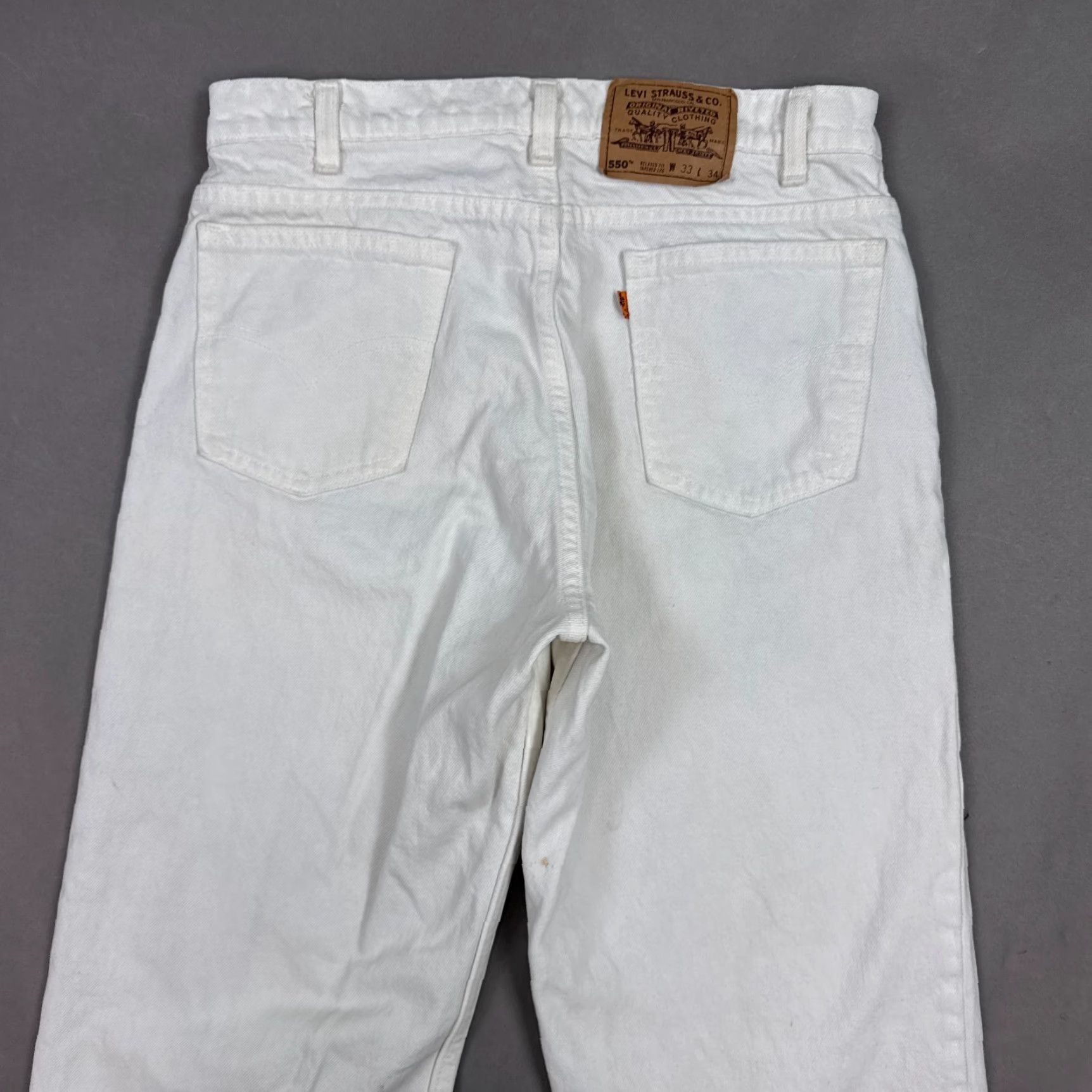 Levi's VINTAGE Levi's 550 Jeans Mens 32x35 White 90s Orange Tab Made USA Pant 550 (Tag33x34) Shirt Size US 33 - 5 Thumbnail