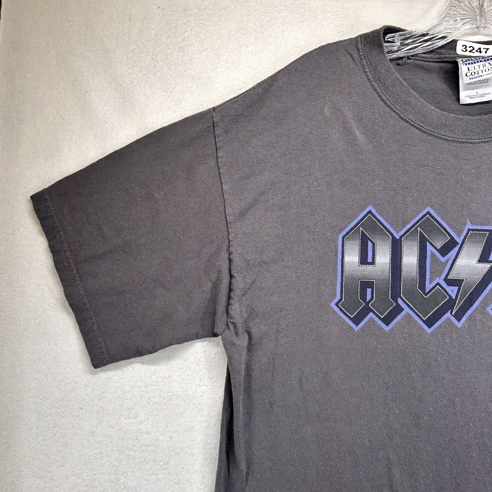 Gildan VINTAGE Gildan ACDC Shirt Men Large Short Sleeve Crew Neck Music Band Tee Cotton Gray Size US L / EU 52-54 / 3 - 5 Thumbnail