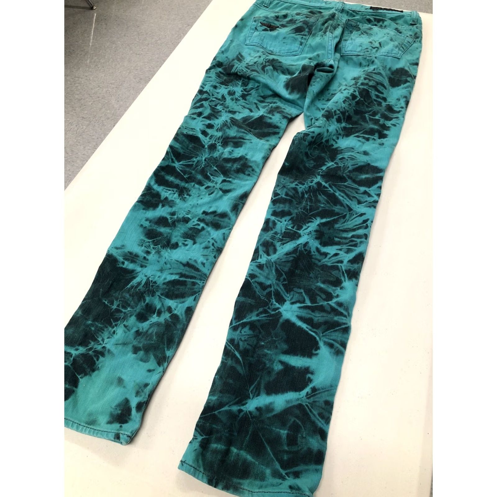Vintage Rock & Republic Berlin Floral Skinny Green Jeans 4 Women Regular Jeans Medium Wash 30 in Inseam 31 in XS? Size 30" / US 8 / IT 44 - 3 Thumbnail