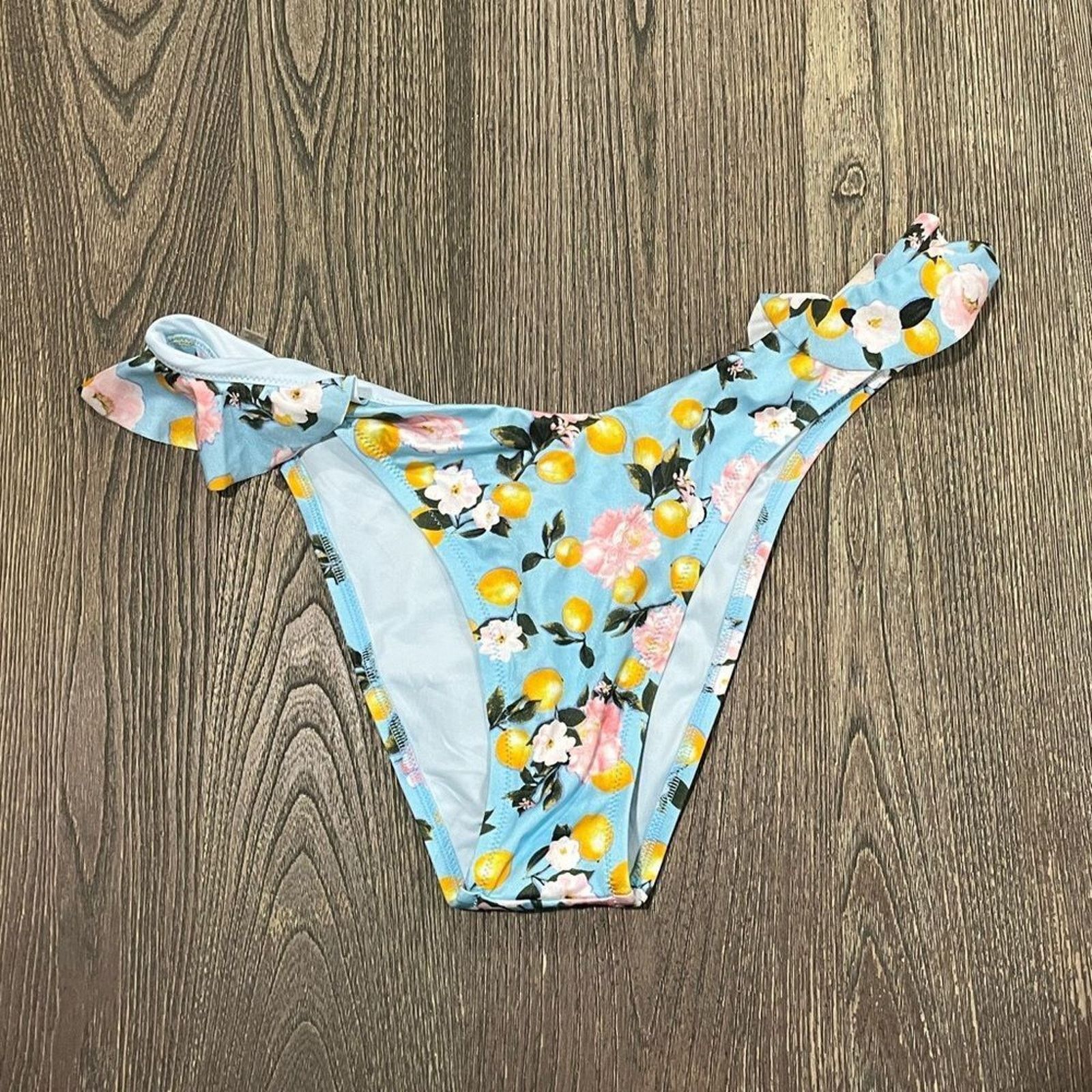 Victoria's Secret NWOT Victoria’s Secret Swim Bikini Bottom Ruffle Size ONE SIZE - 1 Thumbnail
