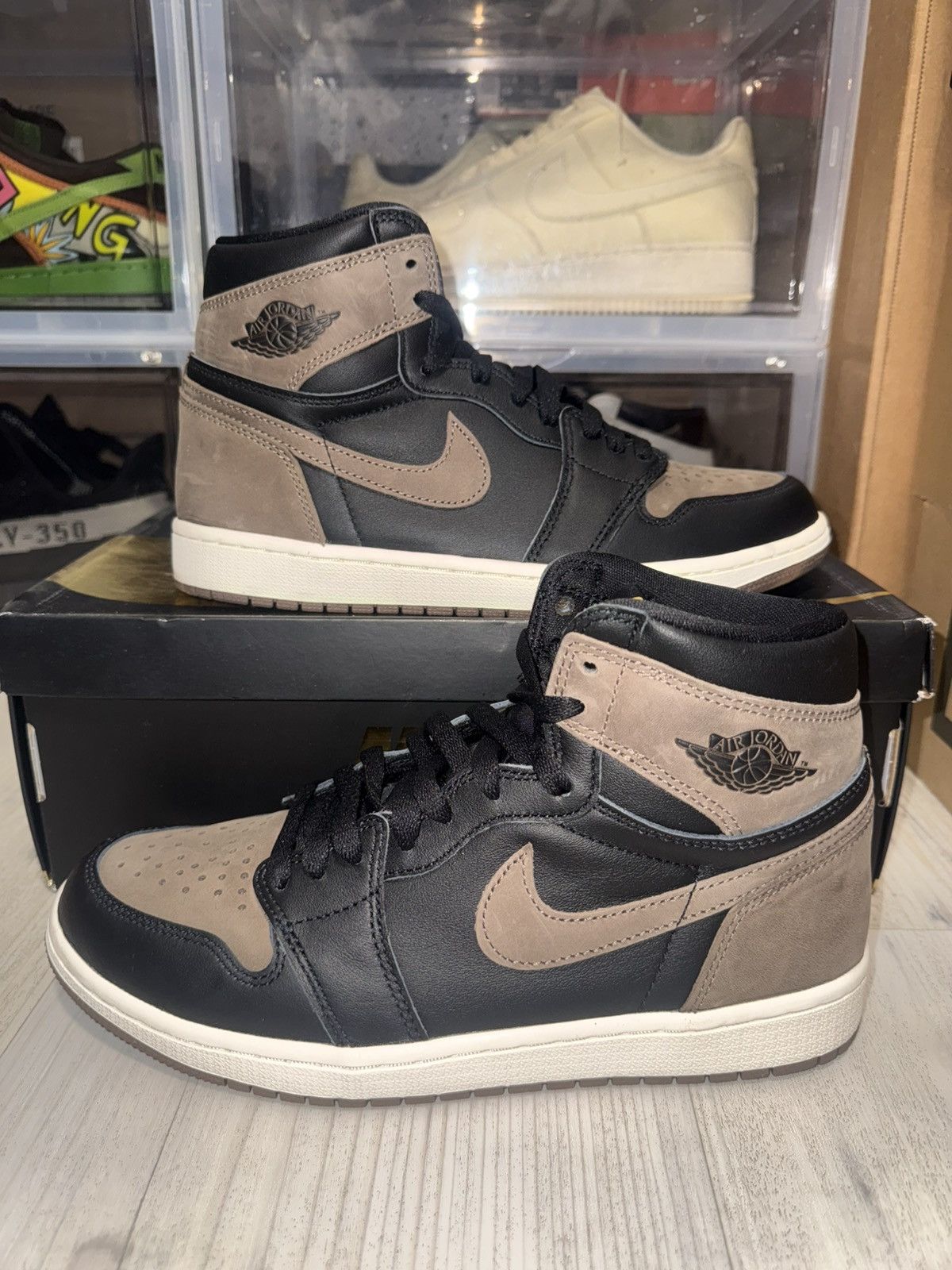 Jordan Brand Air Jordan 1 Retro High OG Palomino Size US 8.5 / EU 41-42 - 2 Thumbnail