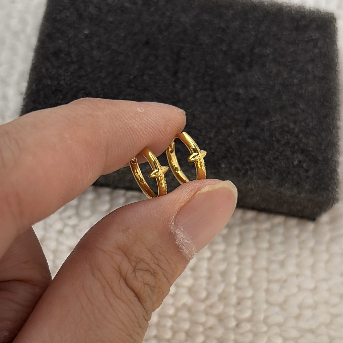 Other 13mm Star Gold Hoop Earrings for Men Women Hip Hop Unisex Size ONE SIZE - 6 Thumbnail