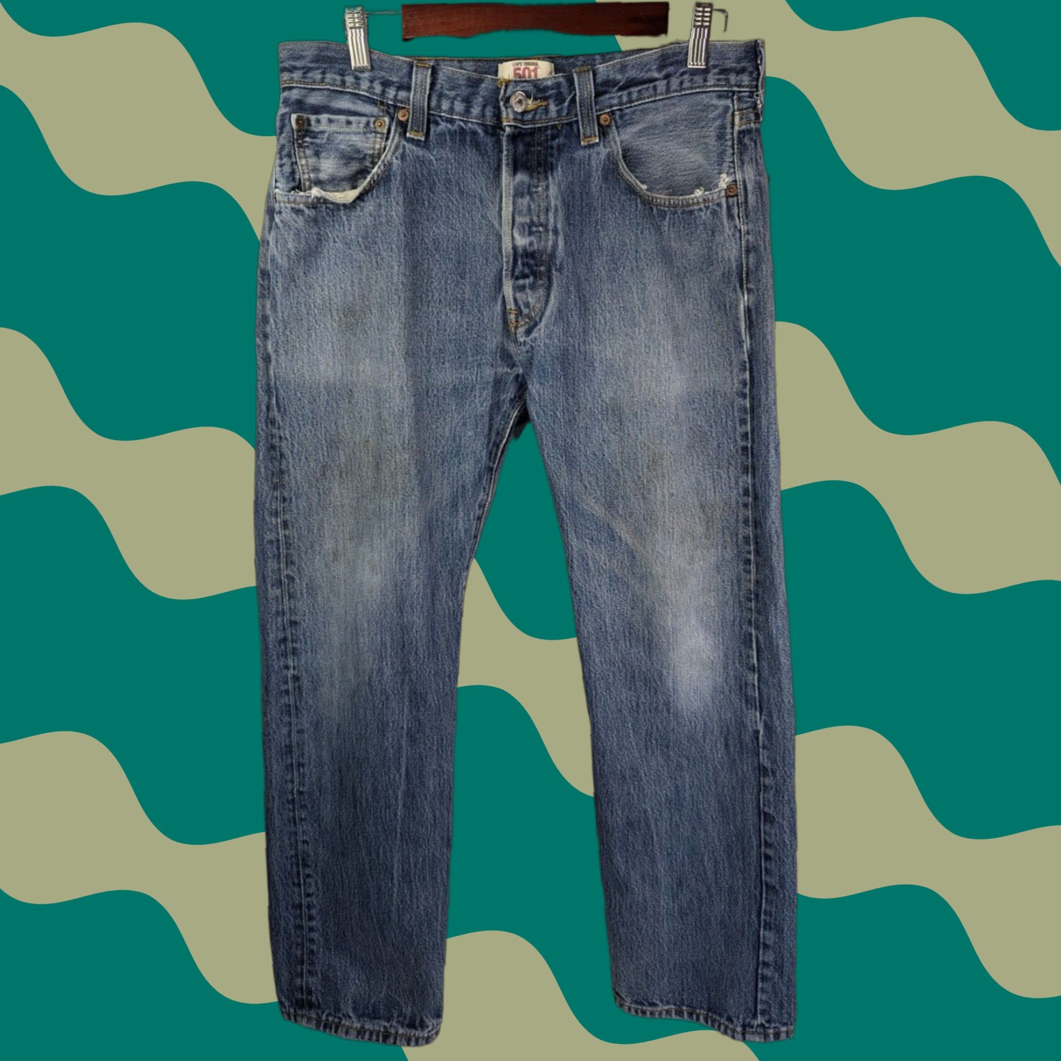 Levi's VINTAGE Levi's 501 XX Jeans Button Fly Straight Leg Mens 33 Blue Cotton Regular Stain Distressed 29 Inseam Size US 33 - 1 Thumbnail