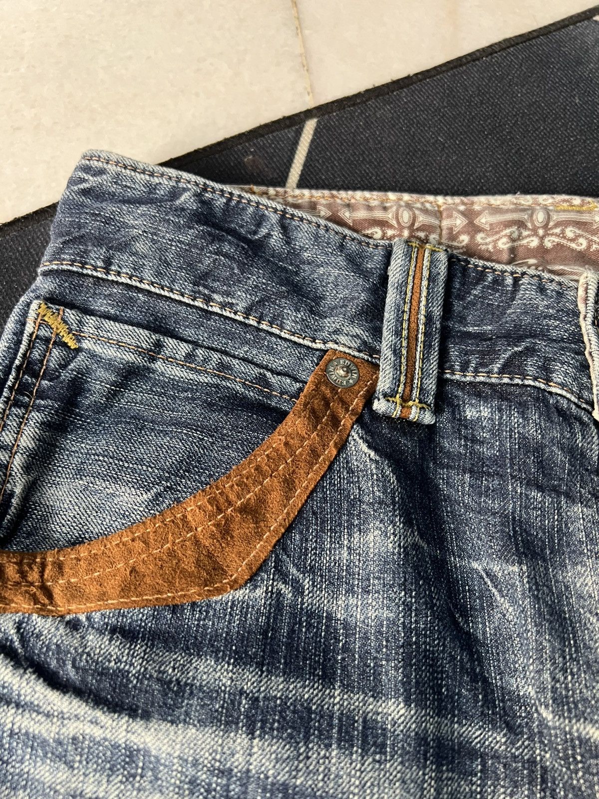 Edwin × Japanese Brand × Vintage EDWIN EXCLUSIVE VINTAGE BUFFALO HEAD DISTRESS JEANS Size US 29 - 9 Thumbnail
