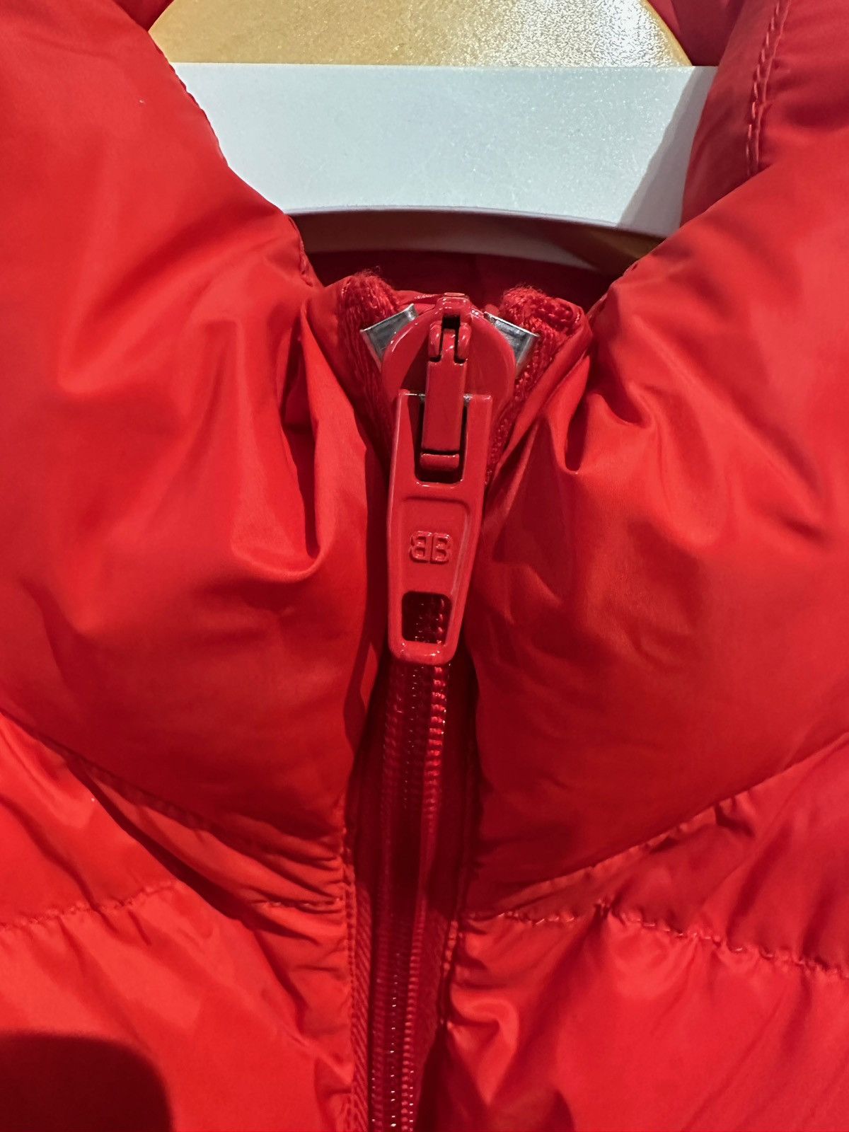 Balenciaga Balenciaga 3B Red Puffer Size 44 Size US S / EU 44-46 / 1 - 4 Thumbnail