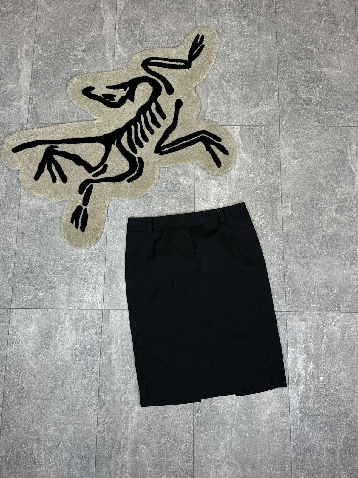 Gucci Women’s Gucci Skirt black luxury vintage Lana wool Size M / US 6-8 / IT 42-44 - 1 Thumbnail
