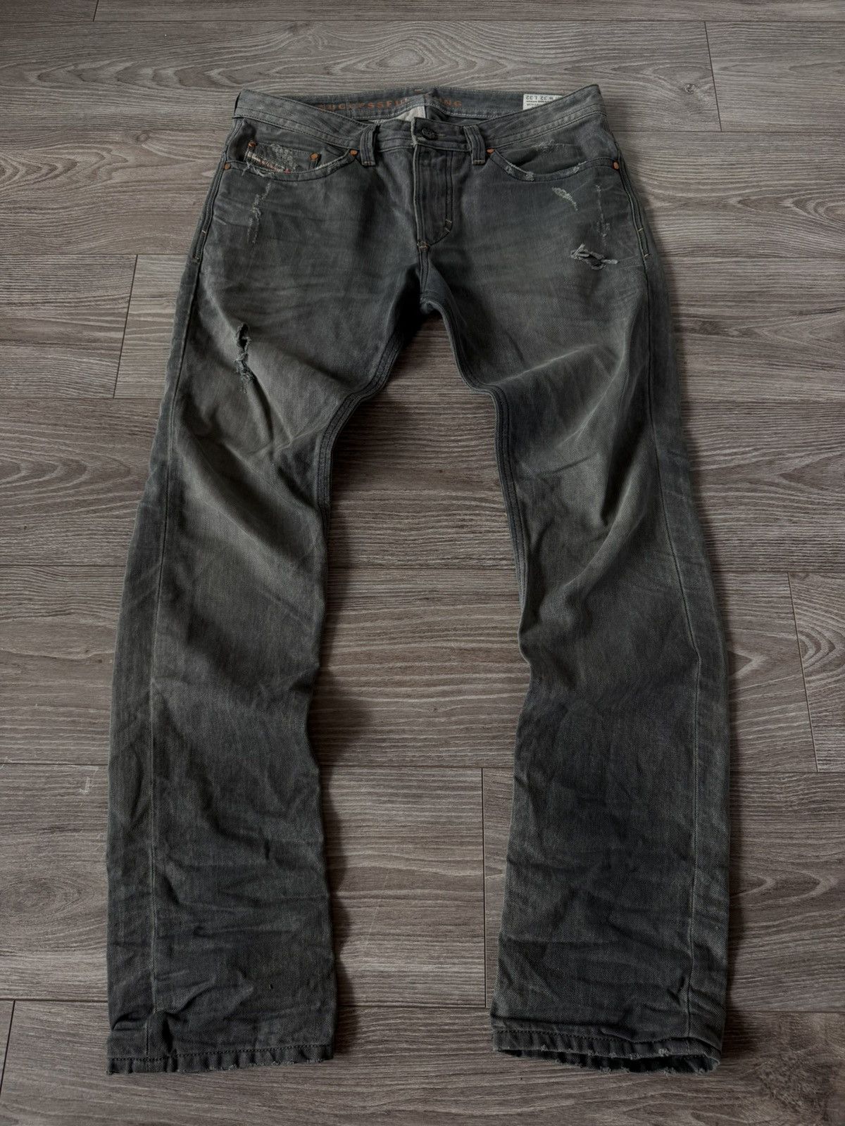 Diesel Vintage Diesel Industry DistressedDenim Thavar Selvage Jeans Size US 32 / EU 48 - 21 Thumbnail