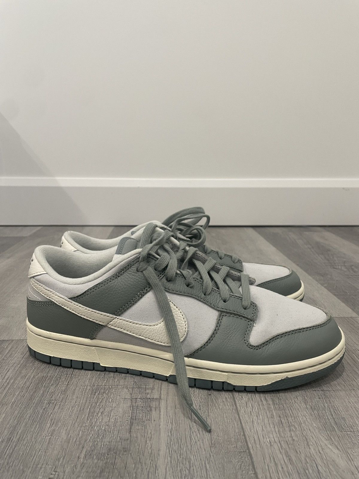 Nike Nike Dunk Low Mica Green Size US 10.5 / EU 43-44 - 4 Thumbnail