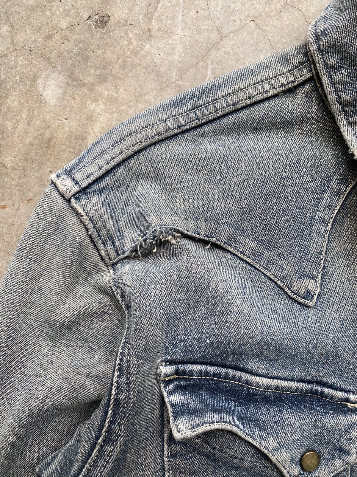 If Six Was Nine 2000s Distressed Led Rechwe LGB Style Denim Shirt Size US M / EU 48-50 / 2 - 10 Thumbnail