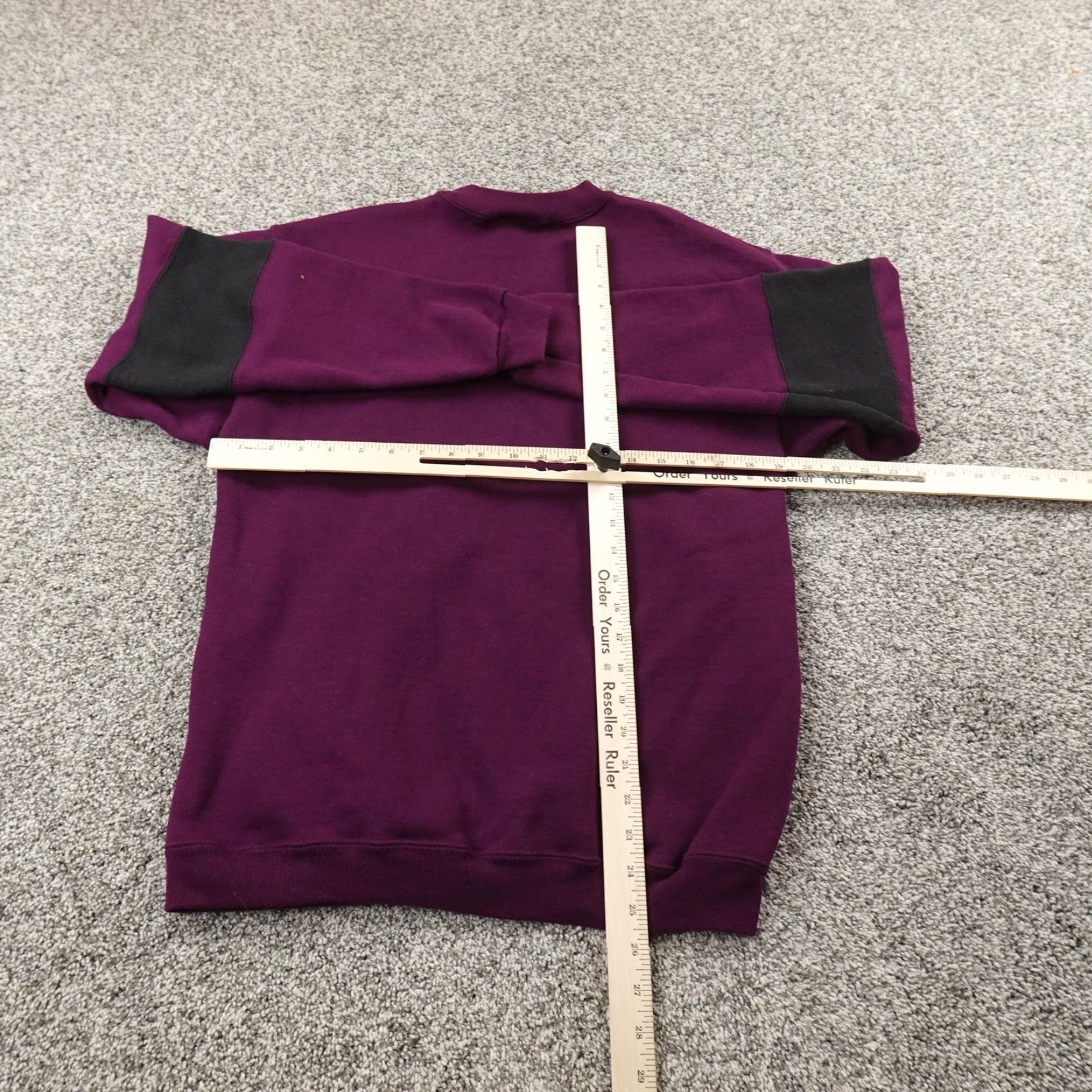 Hanes VTG Hanes Sweatshirt Mens M Purple Black Stripe Pullover Crewneck Sweater USA Size US M / EU 48-50 / 2 - 5 Thumbnail