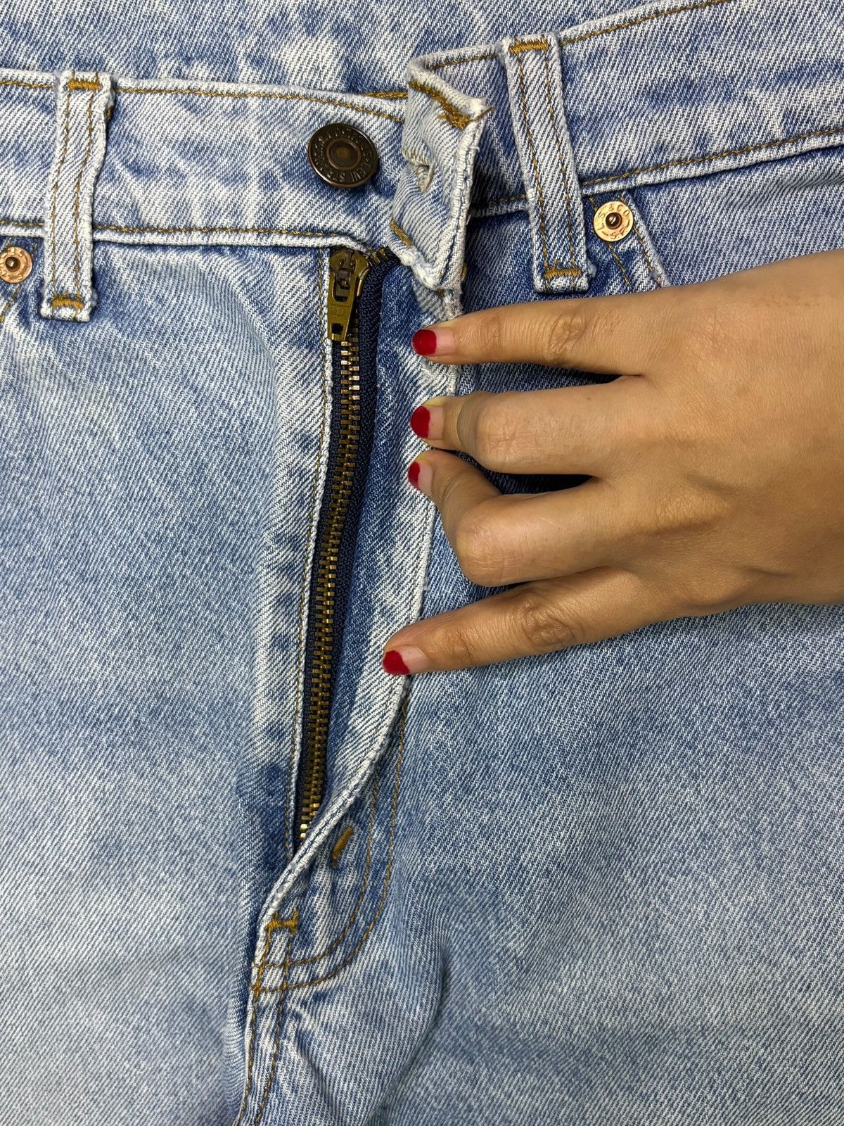 Levi's Vintage 90s Levis 210 Orange Tab Blue Wash Baggy Jeans Size US 30 / EU 46 - 3 Thumbnail