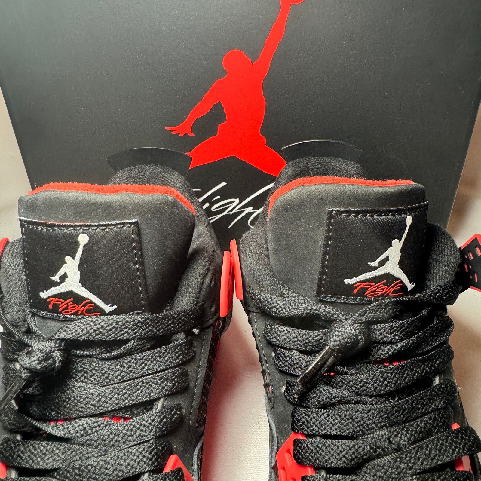 Jordan Brand × Nike Size 5.5 Nike Air Jordan 4 Retro GS Red Thunder Men's Shoes Size US 5.5 / EU 38 - 6 Thumbnail