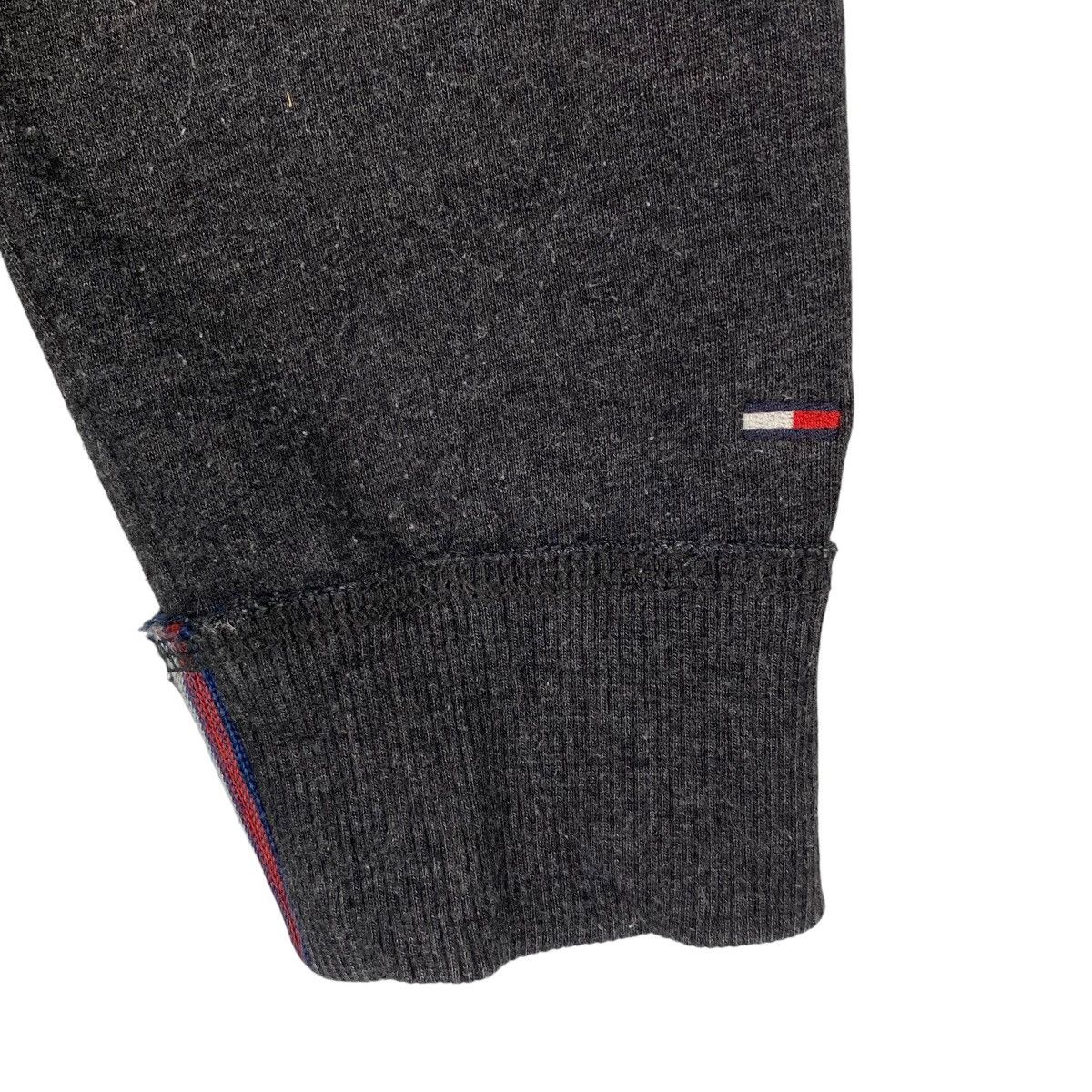 Designer × Vintage Vintage Hilfiger Denim Small Embroidered Hoodie Dark Blue Size US M / EU 48-50 / 2 - 5 Thumbnail