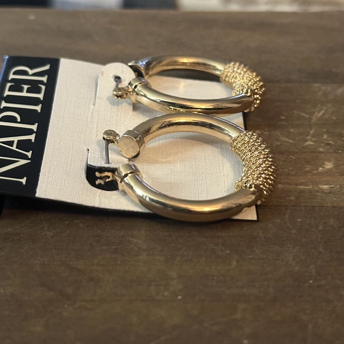 Other Napier gold hoop earrings Size ONE SIZE - 2 Thumbnail