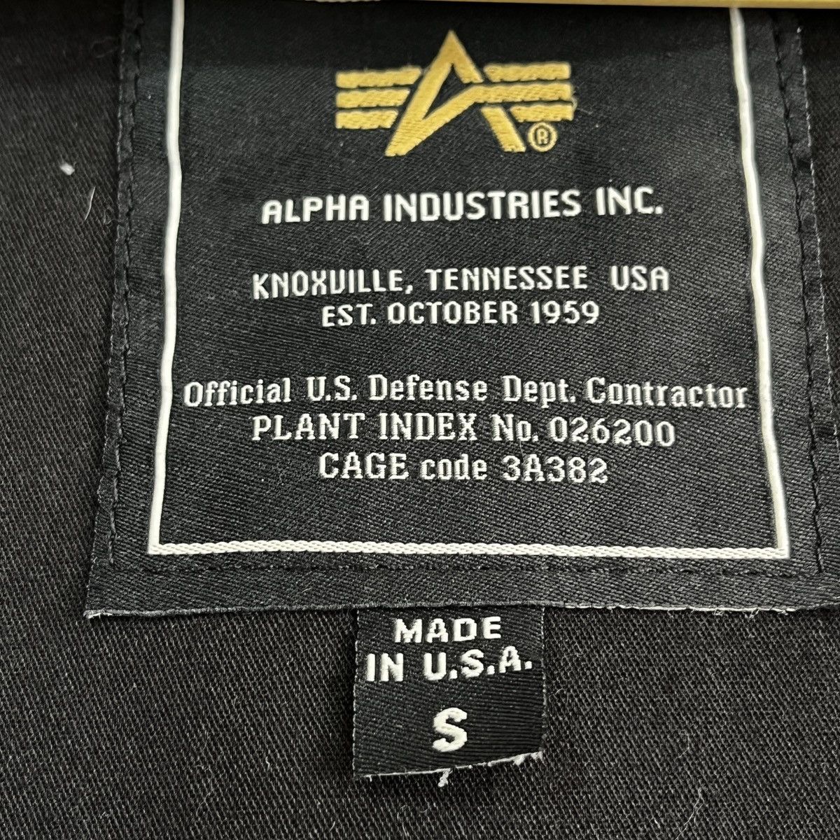Alpha Industries × Avirex × Vintage Avirex Alpha Industries Nylon Bomber Jacket Buttons Only Size US M / EU 48-50 / 2 - 14 Thumbnail