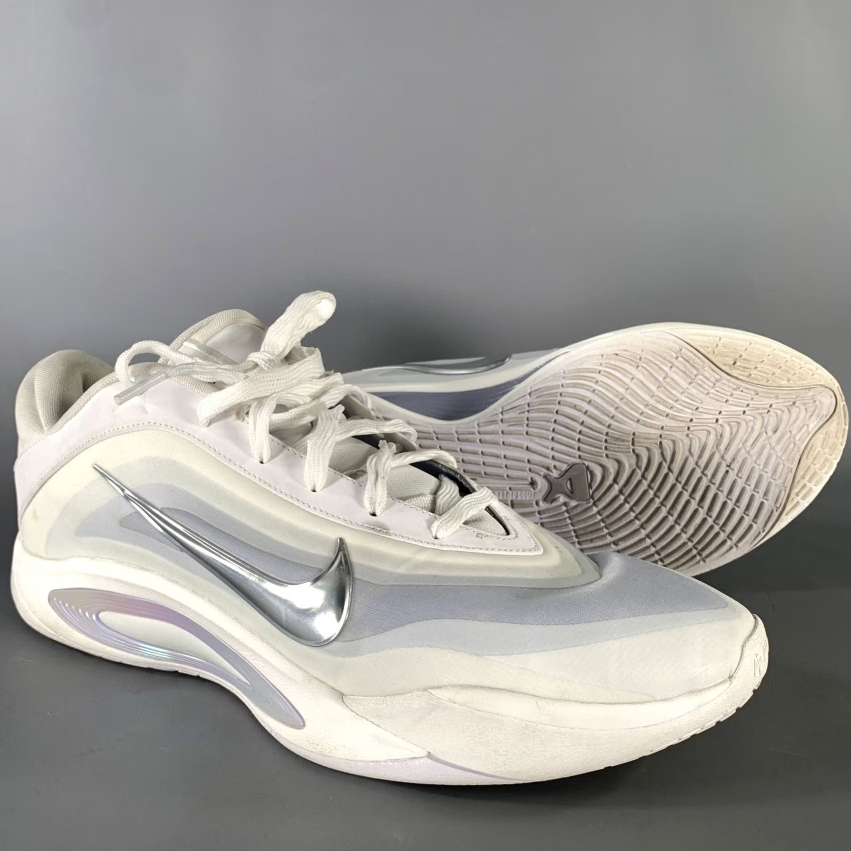 Nike NIKE Basketball Sneakers Canvas Mixed Patterns White Silver Size 15.5 Size US 15 / EU 48 - 5 Thumbnail