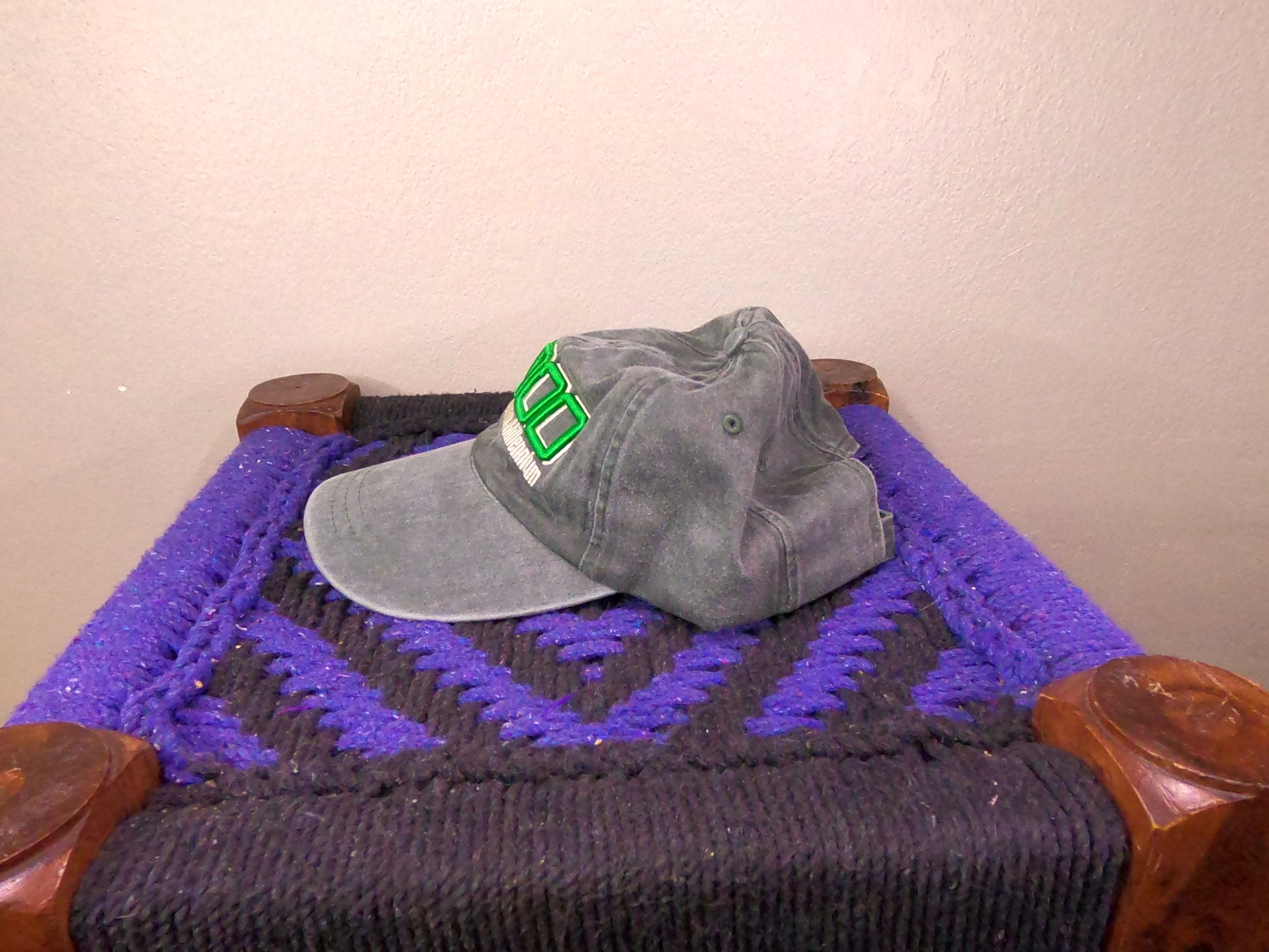 Other Y2K Millennium Hat Size ONE SIZE - 2 Thumbnail