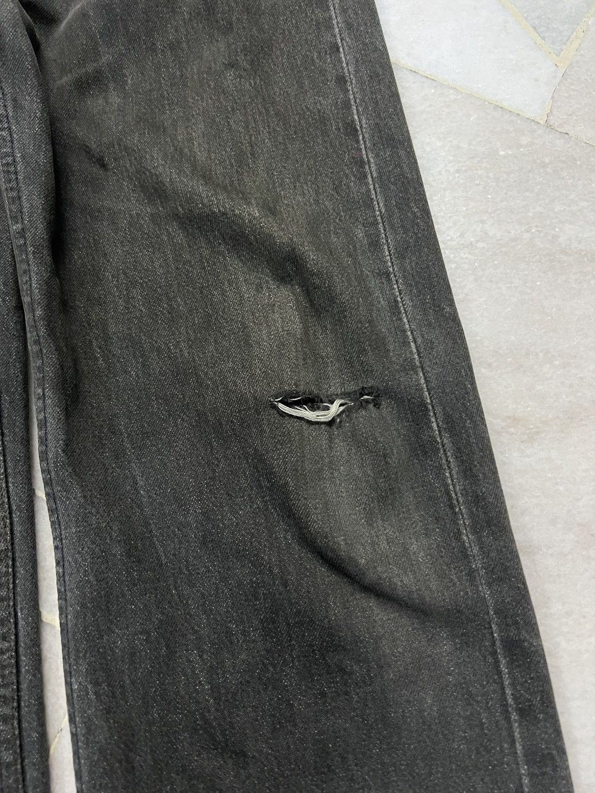 Levi's 💥90’s💥Vintage Levis 501 Faded Made In USA Distressed Jean Size US 35 - 6 Thumbnail
