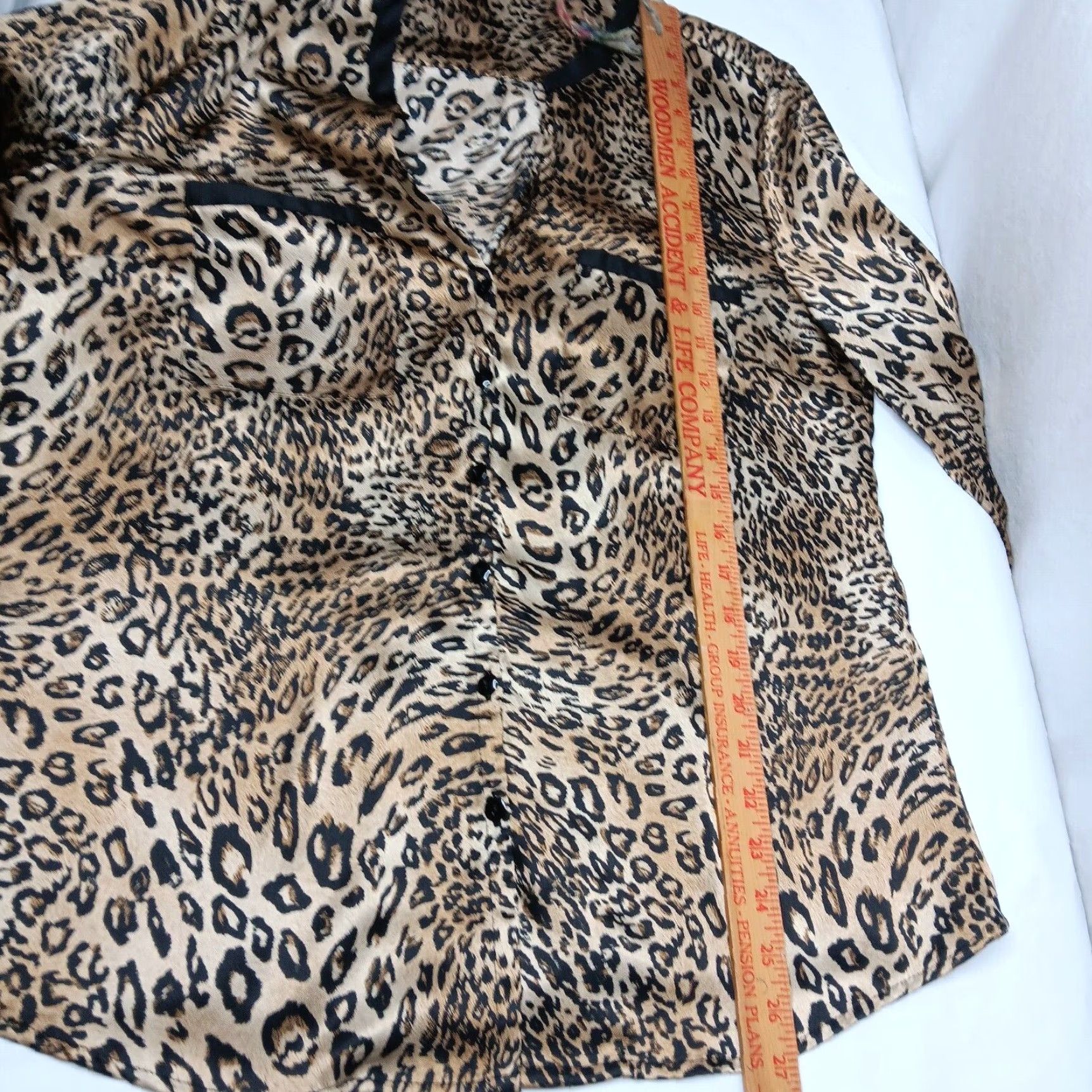 Kasper Kasper Blouse Long Sleeve Leopard Cat Print V-Neck Button Satin Polyester Casual Womens L Brown and Black Size L / US 10 / IT 46 - 4 Thumbnail