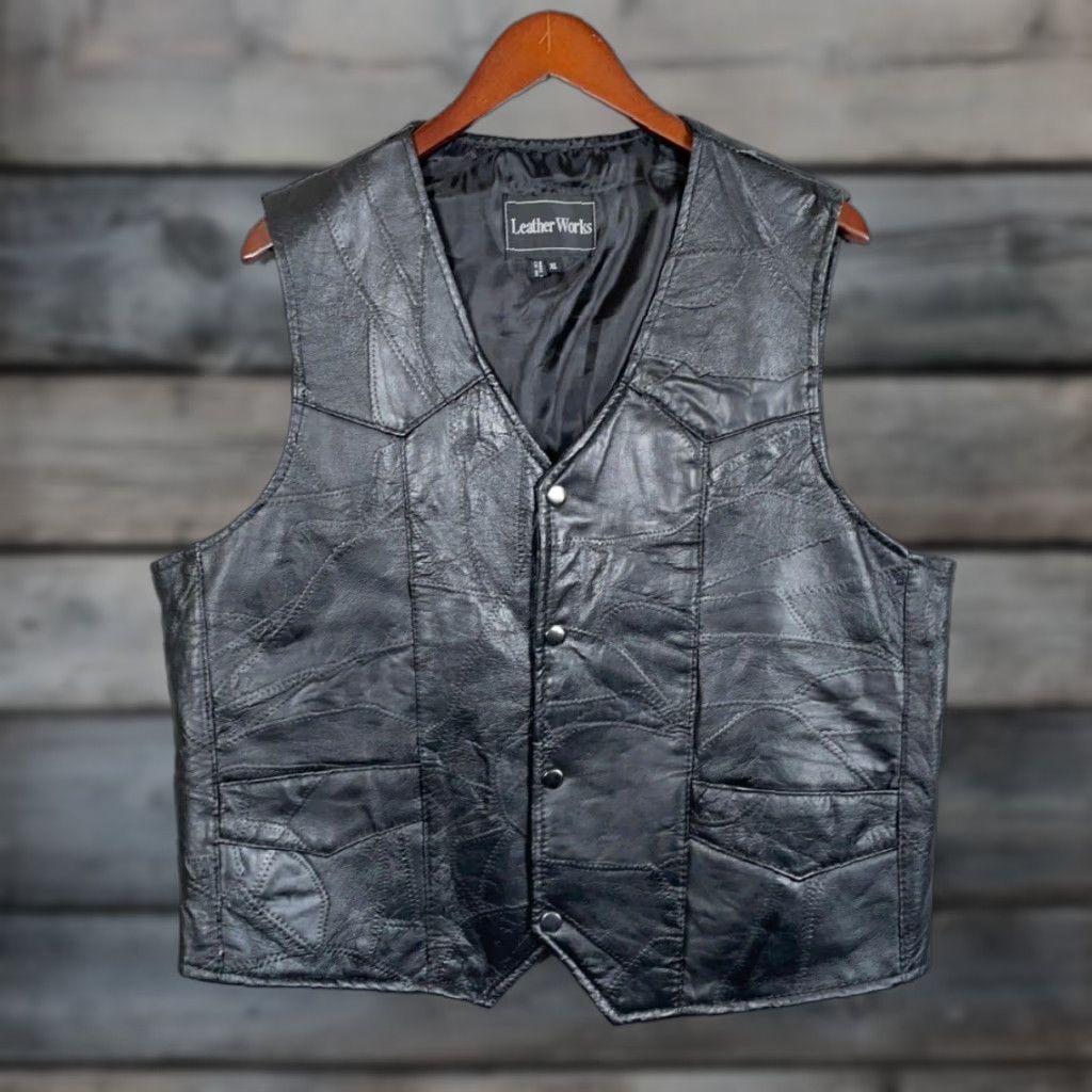 Vintage VINTAGE Leather Works Leather Vest Black Western Snap Button XL Men’s Adult Biker 90s Hipster Retro Steampunk Pockets Lined Vintage Mens XL Black Size US XL / EU 56 / 4 - 1 Thumbnail