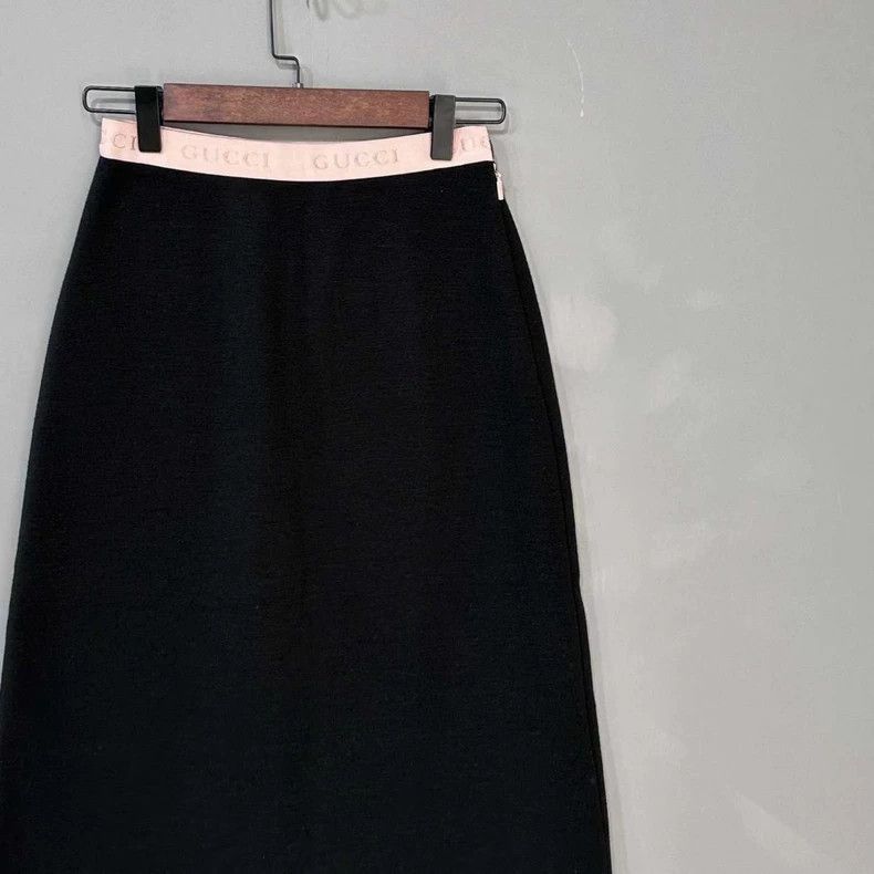 Gucci Black Casual Skirt with Logo from GUCCI-2506 Size 35" - 2 Thumbnail
