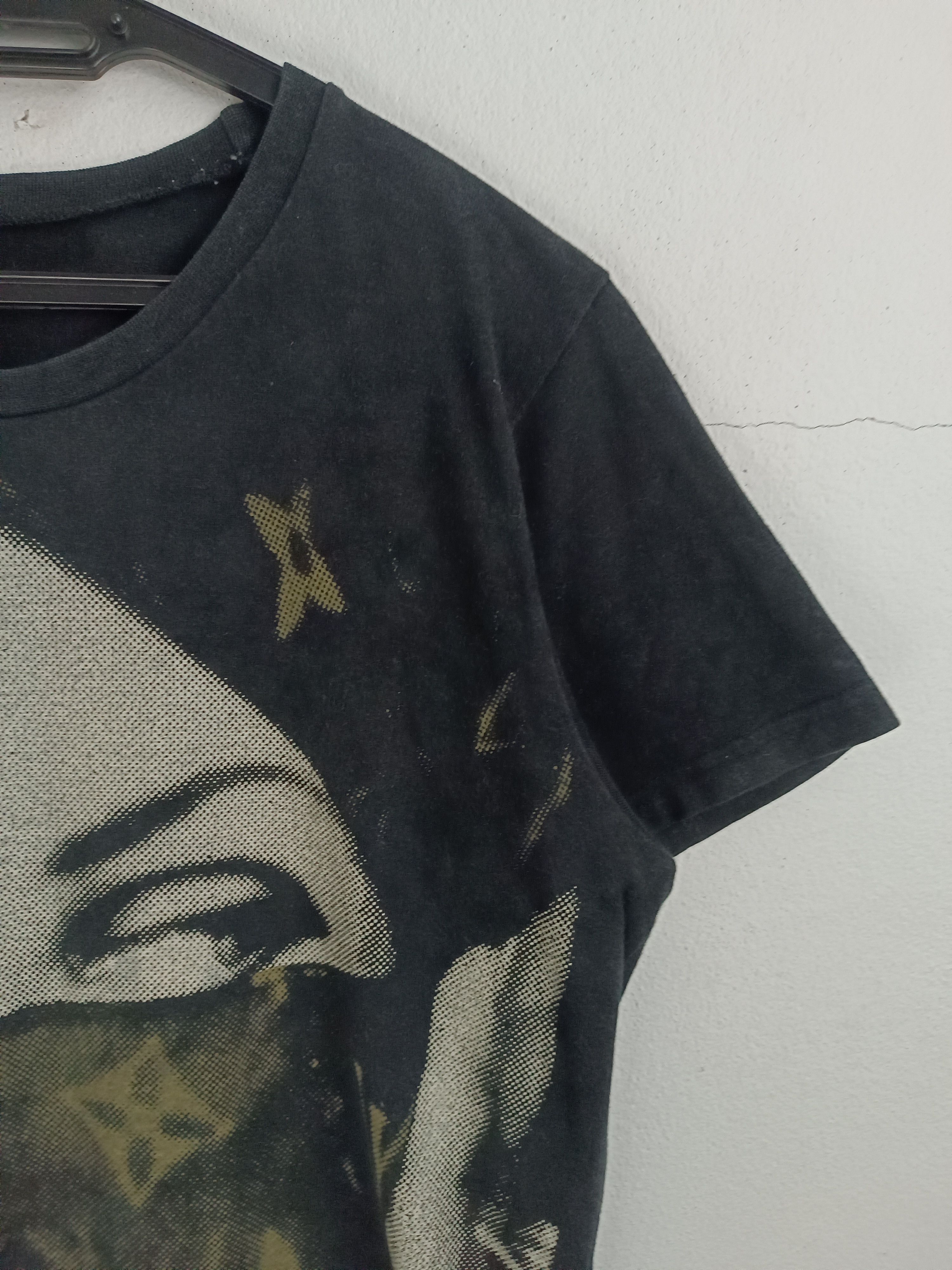 Vintage VINTAGE GIRL WITH LV KEFFIYEH PROTEST PEACE LOVE TEE Size US M / EU 48-50 / 2 - 6 Thumbnail