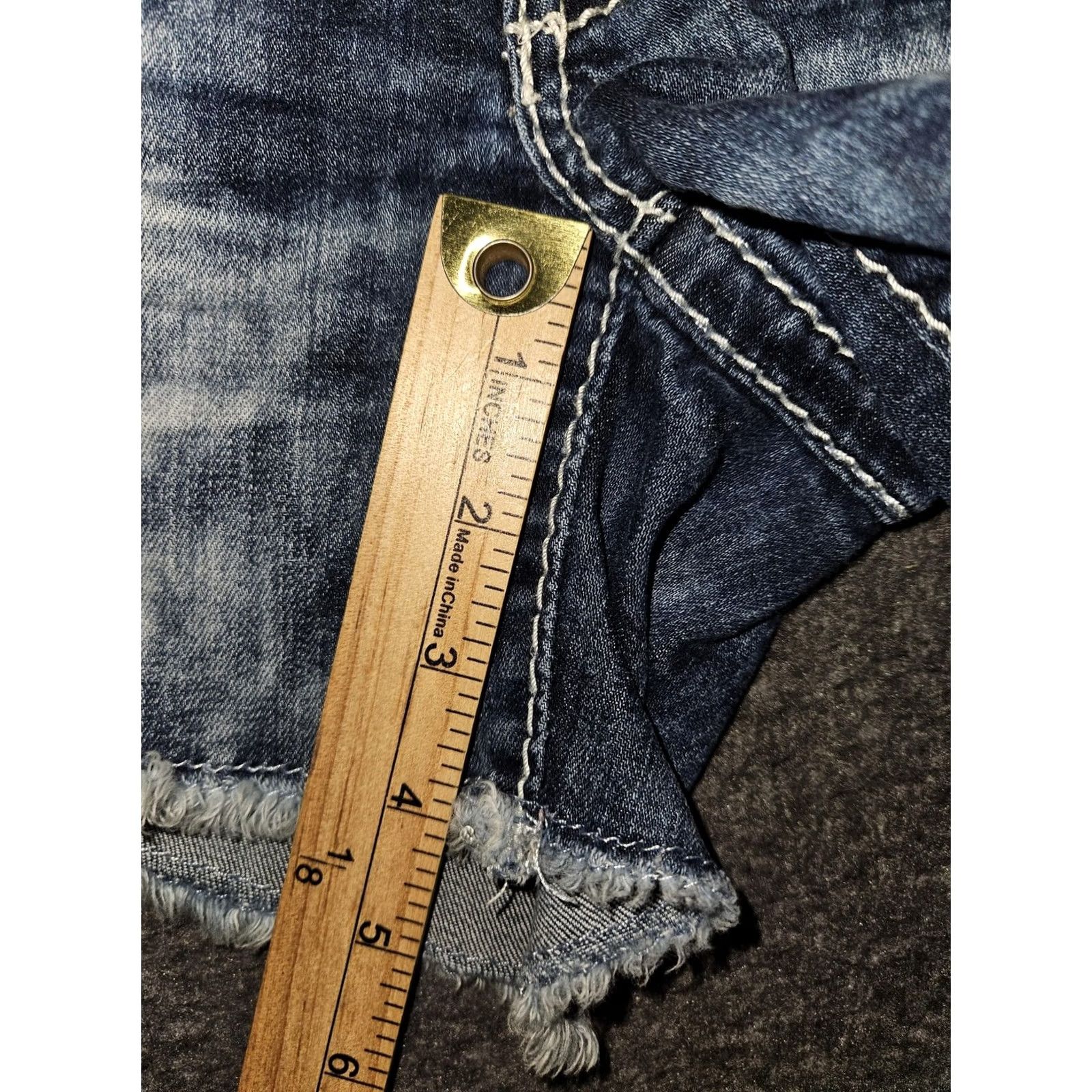 Denime VINTAGE Big Star Liv Shorts Womens 26 Blue Distressed Denim Frayed Cut-Off Raw Hem Summer Casual Pockets Logo 4 Inseam Size 26" / US 2 / IT 38 - 6 Thumbnail