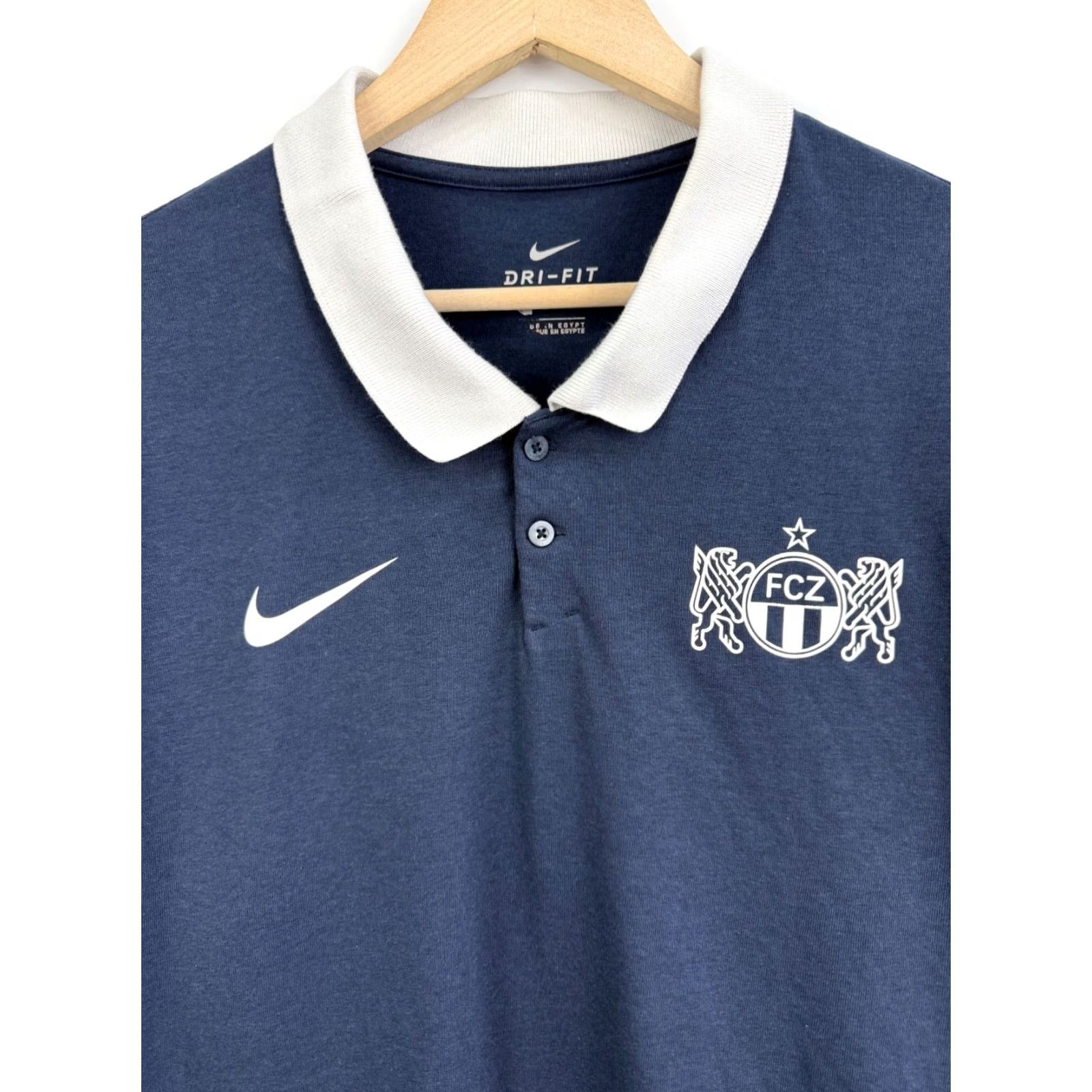 Nike Nike FCZ Zurich Switzerland Suisse Swiss Soccer T-Shirt XL Dark Blue Mens VINTAGE Size US XL / EU 56 / 4 - 4 Thumbnail