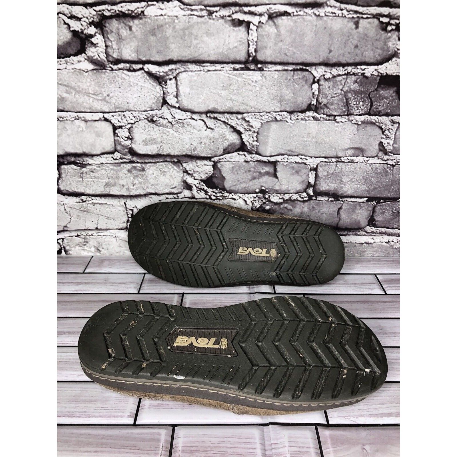 Teva Teva Clifton Creek Brown Leather Moc Toe Slip On Loafers Men Size US 8 / EU 41 - 7 Thumbnail