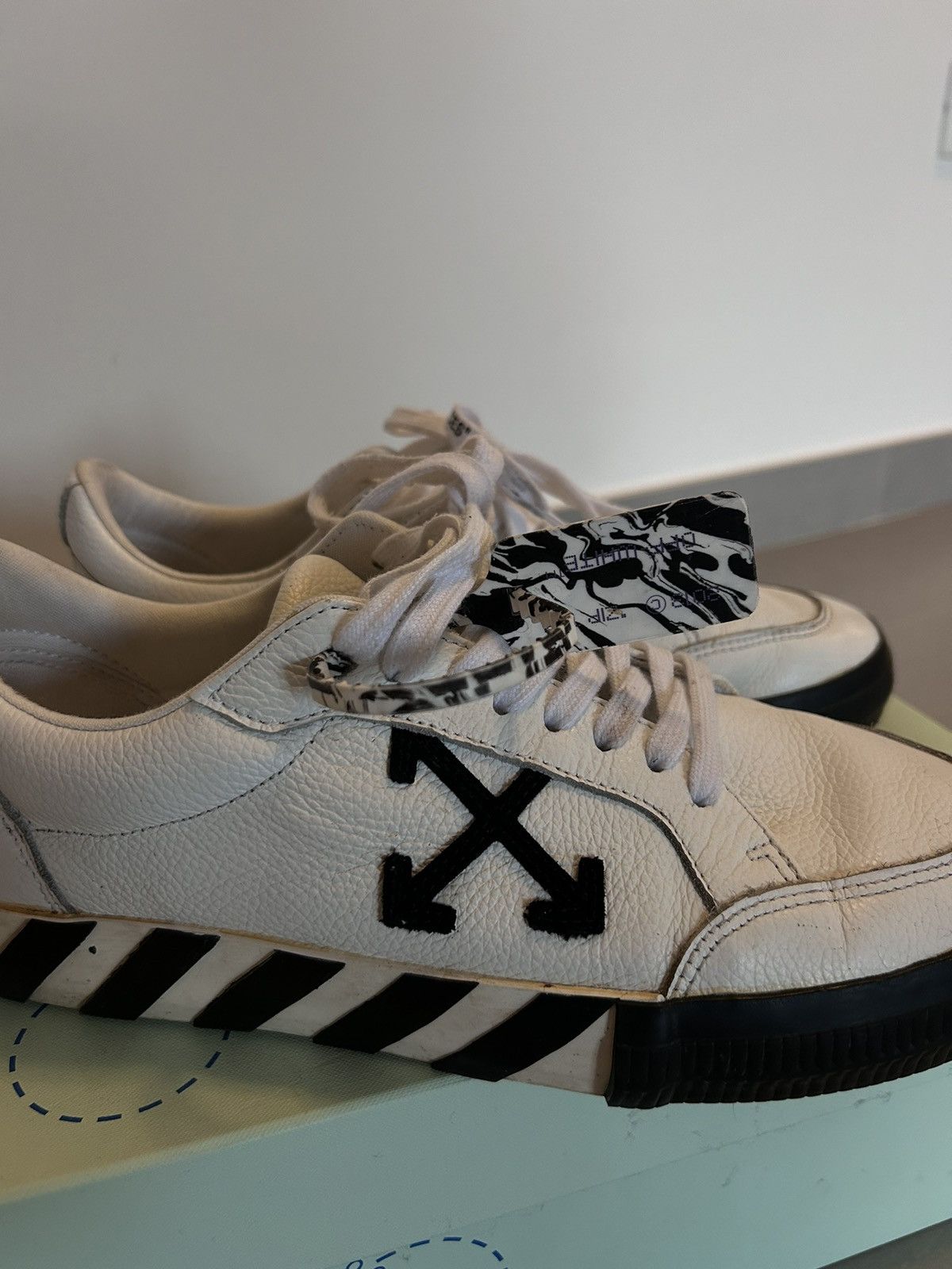 Off-White Off White Low Top Vulc 2020 White Black Leather Size US 9.5 / EU 42-43 - 3 Thumbnail