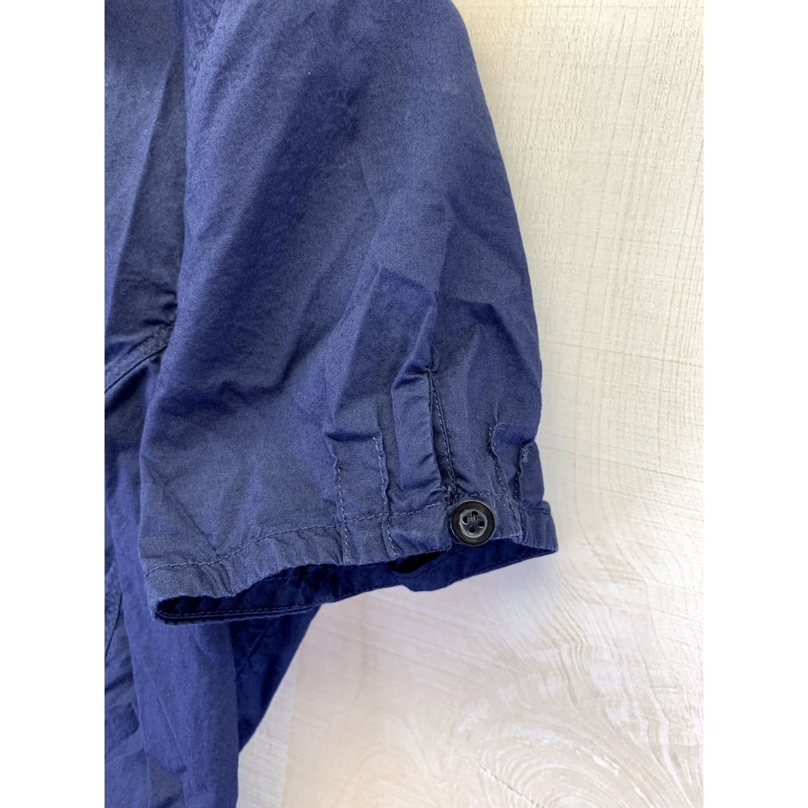 Eddie Bauer VINTAGE Eddie Bauer Womens Navy Blue XS 100% Cotton Short Sleeve Button-Up V Neck Shirt Women XS Navy Blue 100% Cotton Button-Up V-Neck Size 26" / US 2 / IT 38 - 7 Thumbnail