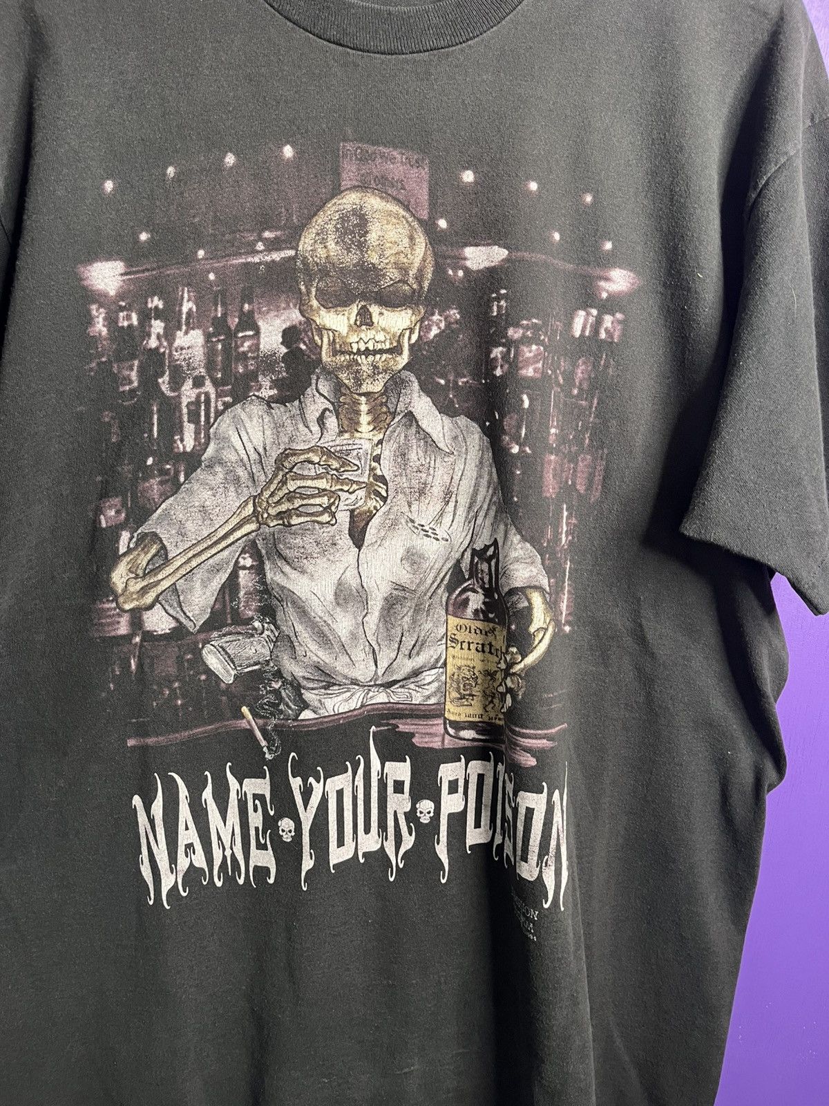 Fashion Victim × Vintage Vintage 1994 Fashion Victim pick your poison t-shirt Size US XL / EU 56 / 4 - 3 Thumbnail