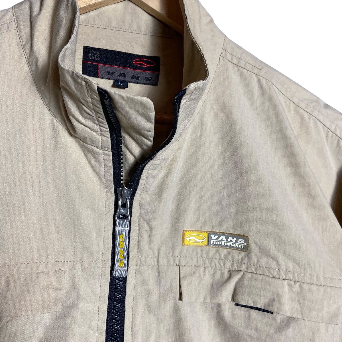 Vans × Vintage Vintage Vans Performance Windbreaker Full Zip Jacket Size US L / EU 52-54 / 3 - 2 Thumbnail
