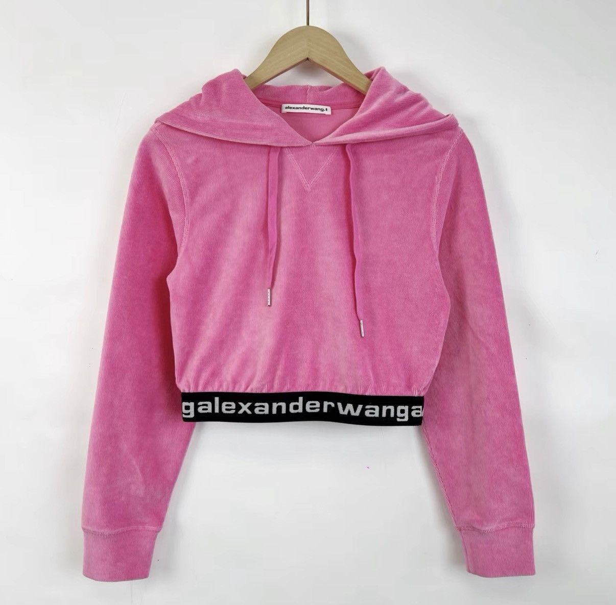 Alexander Wang Alexander Wang Pink Logo Print Cropped Pullover Hoodie K12 Size XS / US 0-2 / IT 36-38 - 1 Thumbnail