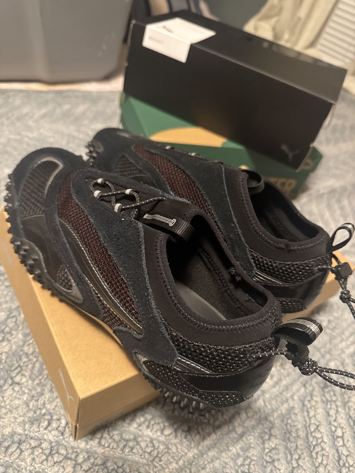 Puma Mostro Aries