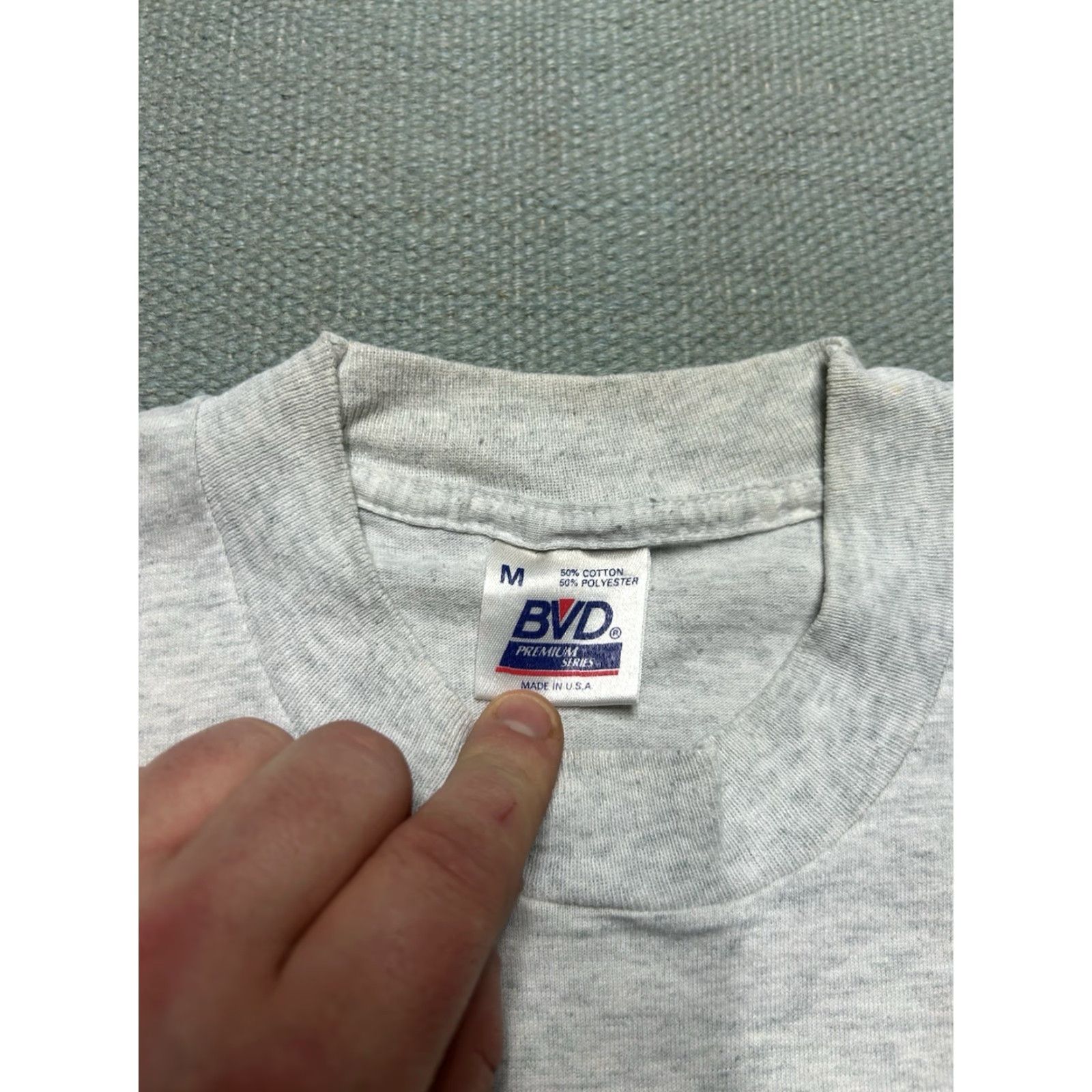 Vintage VINTAGE 80s 90s pocket T-Shirt BVD blank heather gray single stitch M & M Medium Mens Shirt Size US M / EU 48-50 / 2 - 5 Thumbnail
